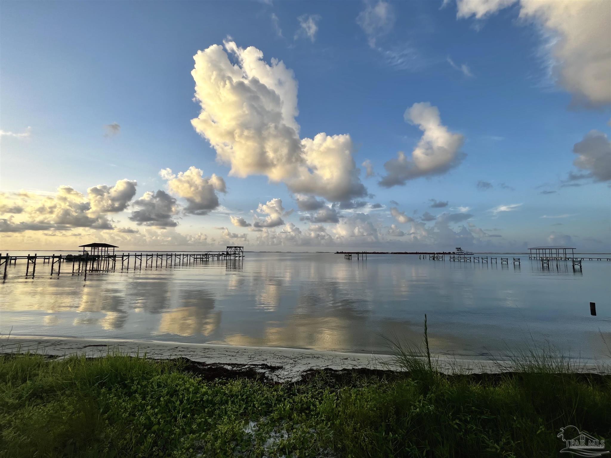 11633 Chanticleer Dr