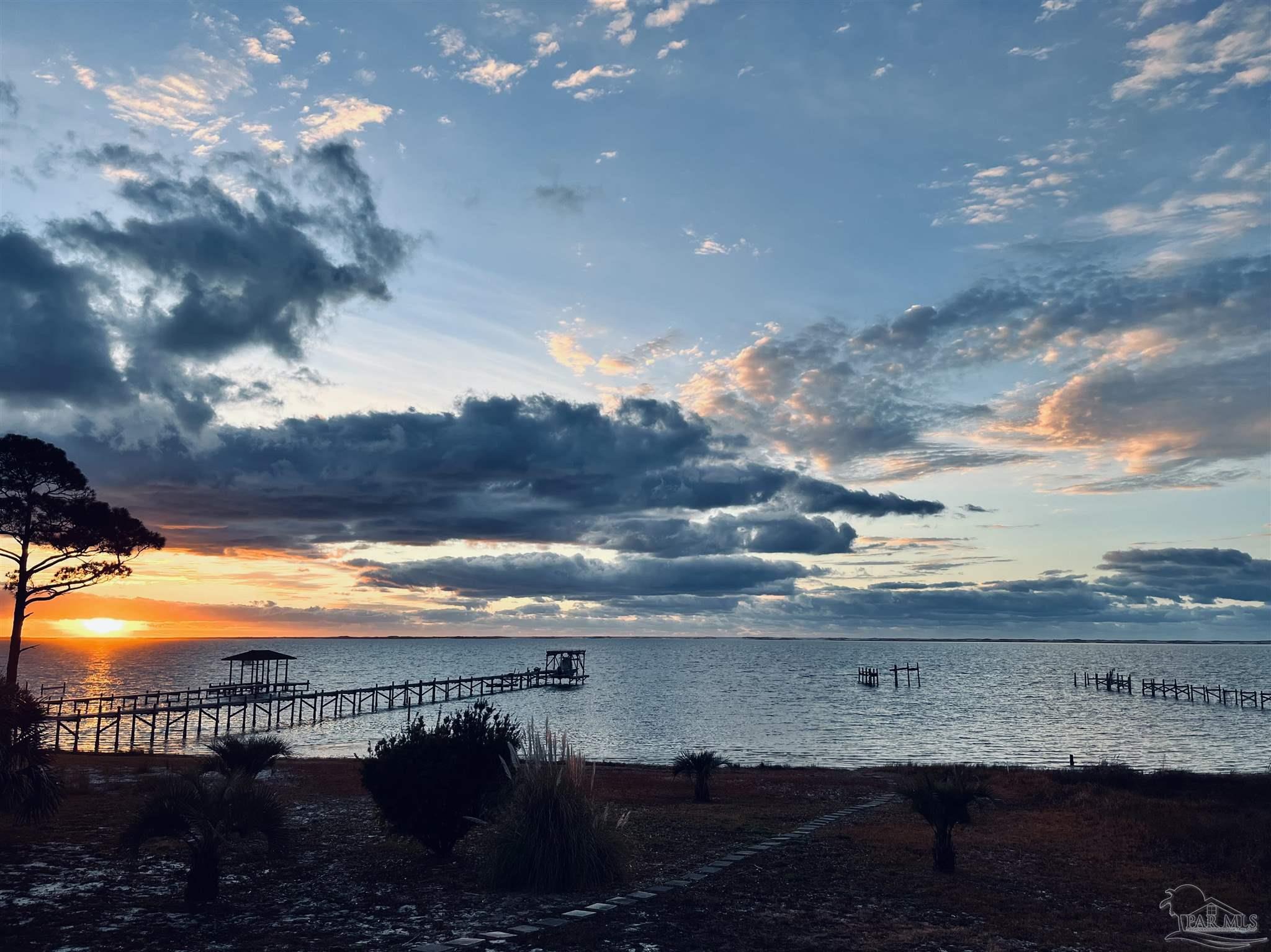 11633 Chanticleer Dr