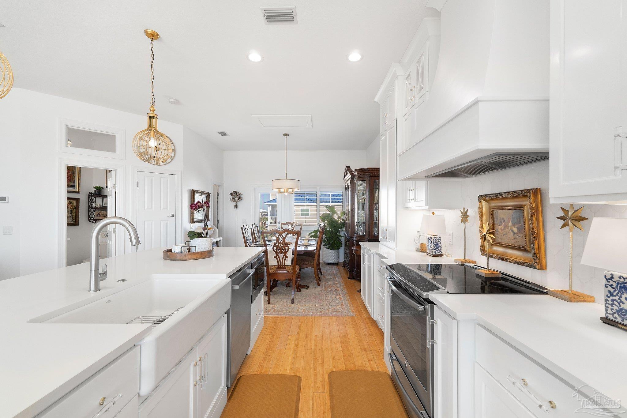 12 Ocean View Dr