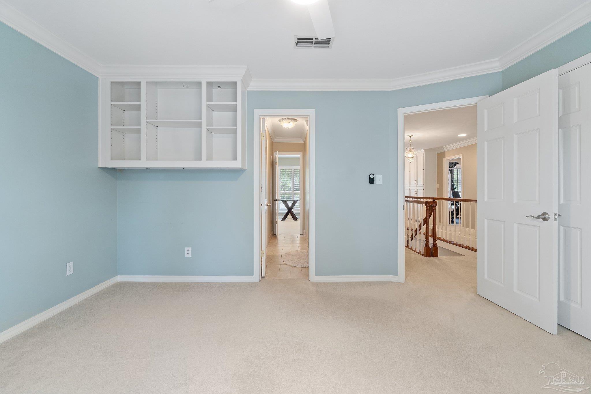 2669 Bayou Blvd