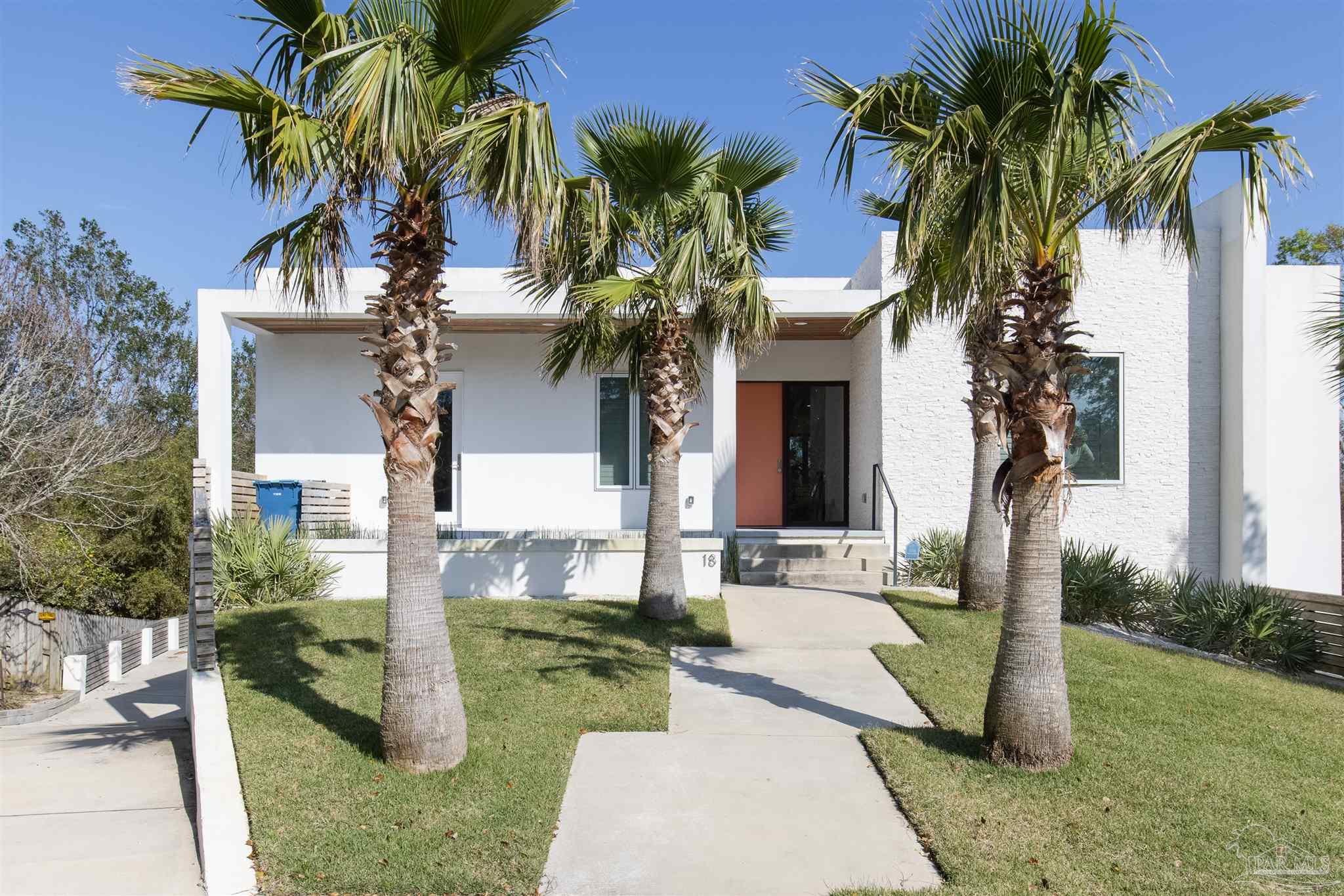 18 Shoreline Pl