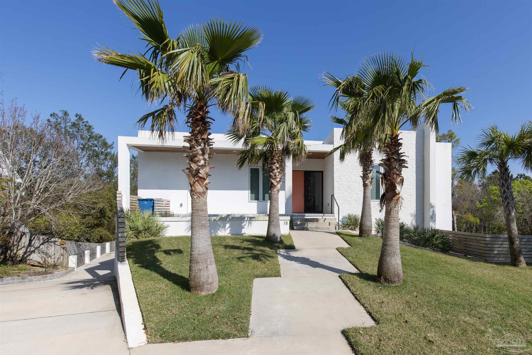 18 Shoreline Pl