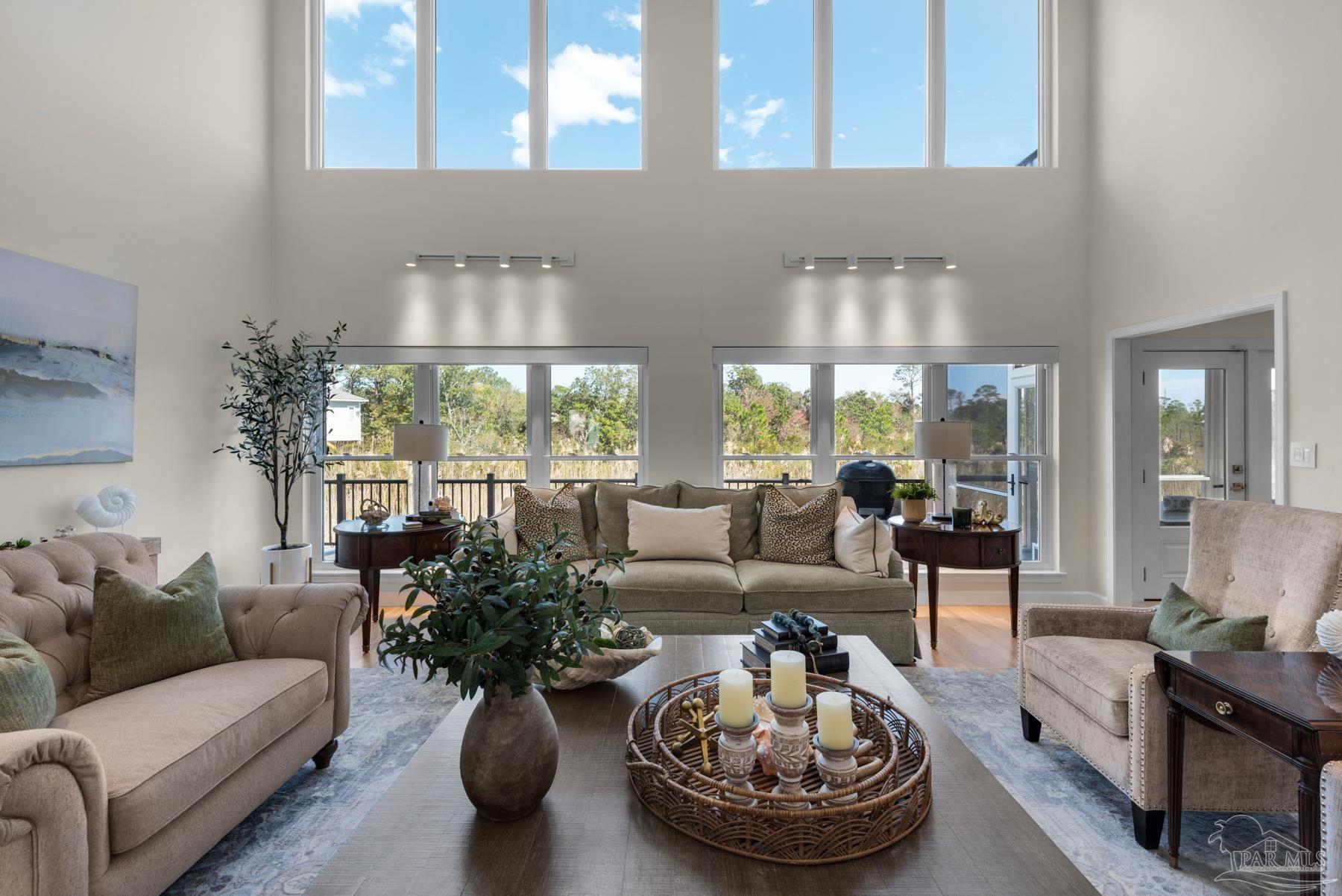 322 Deer Point Dr