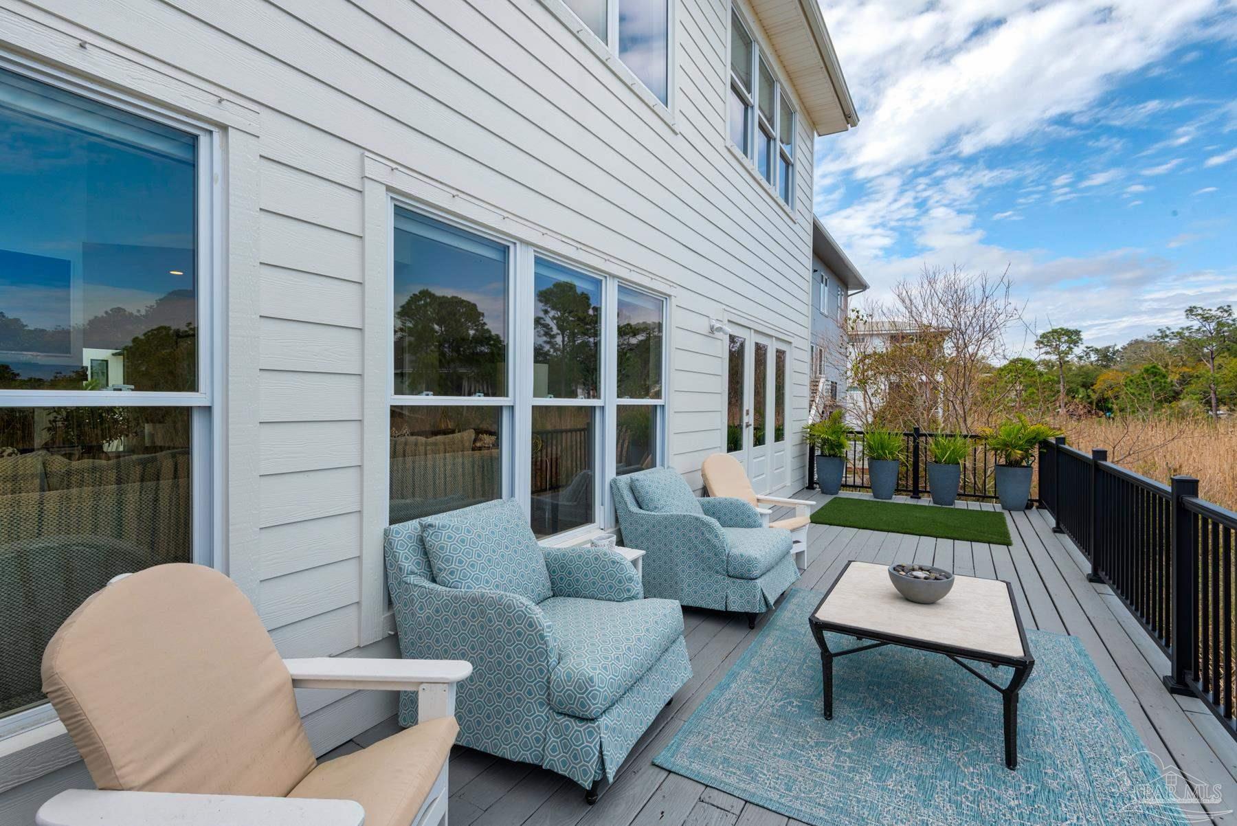 322 Deer Point Dr