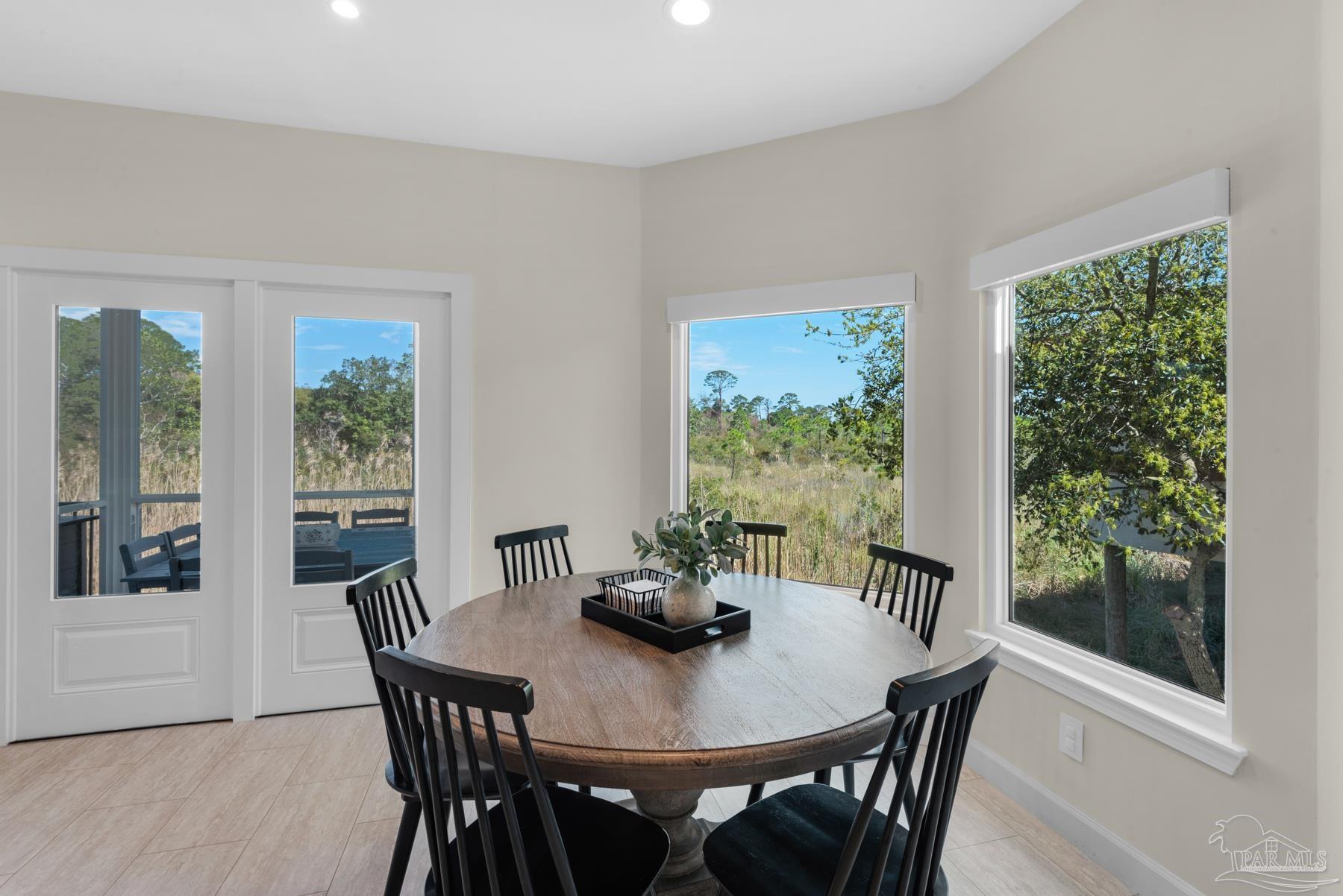 322 Deer Point Dr