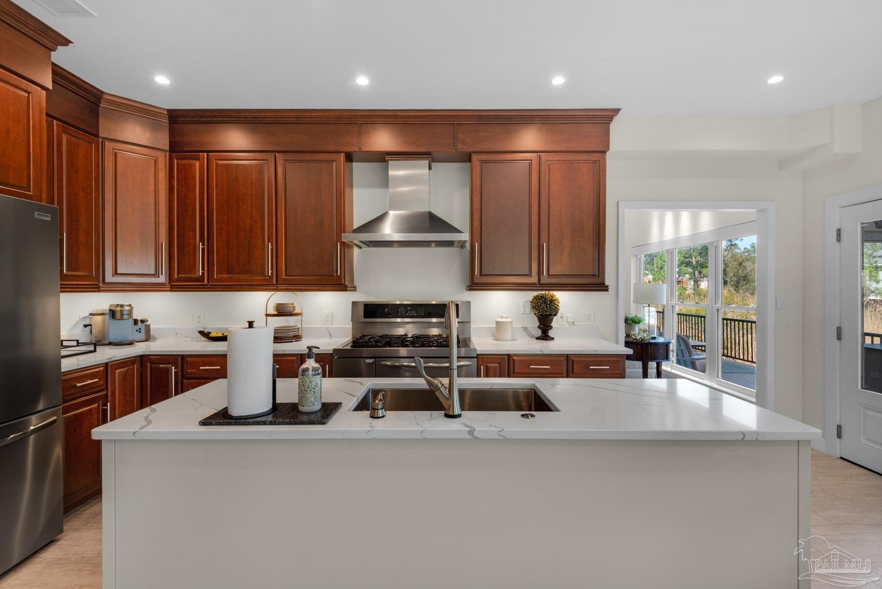 322 Deer Point Dr