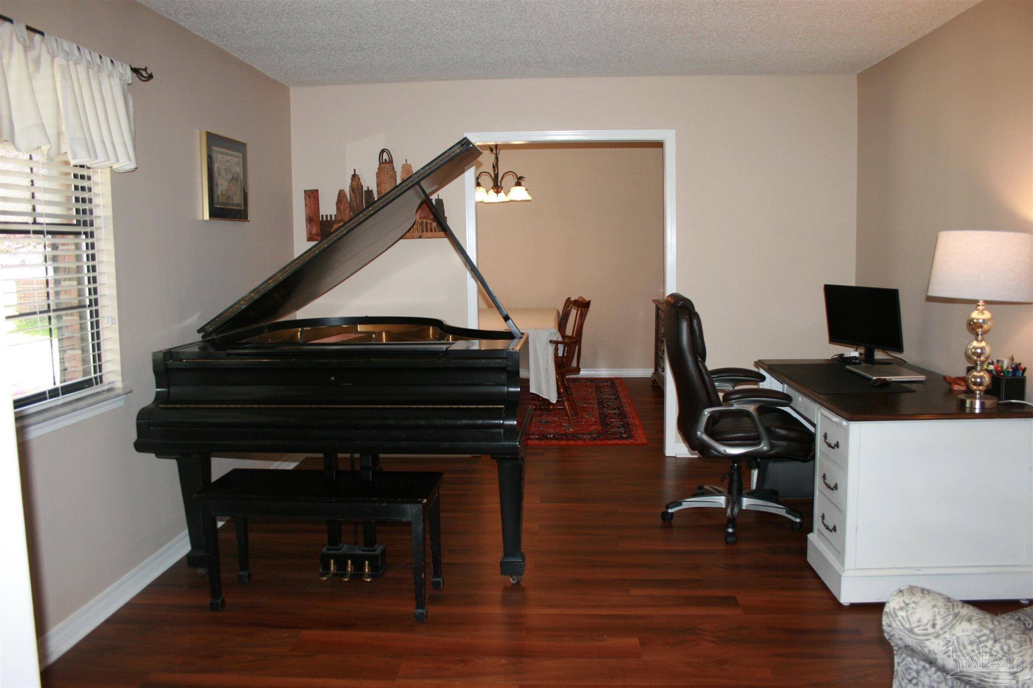 7635 Brook Forest Way