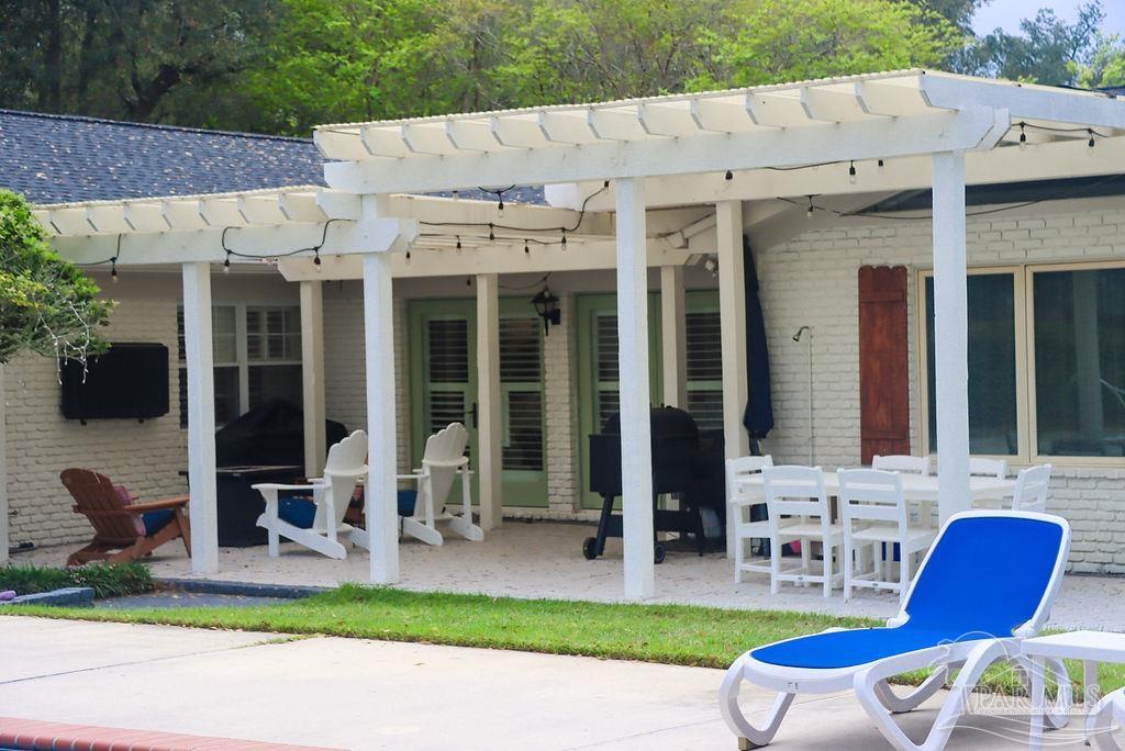 831 Bay Cliffs Rd