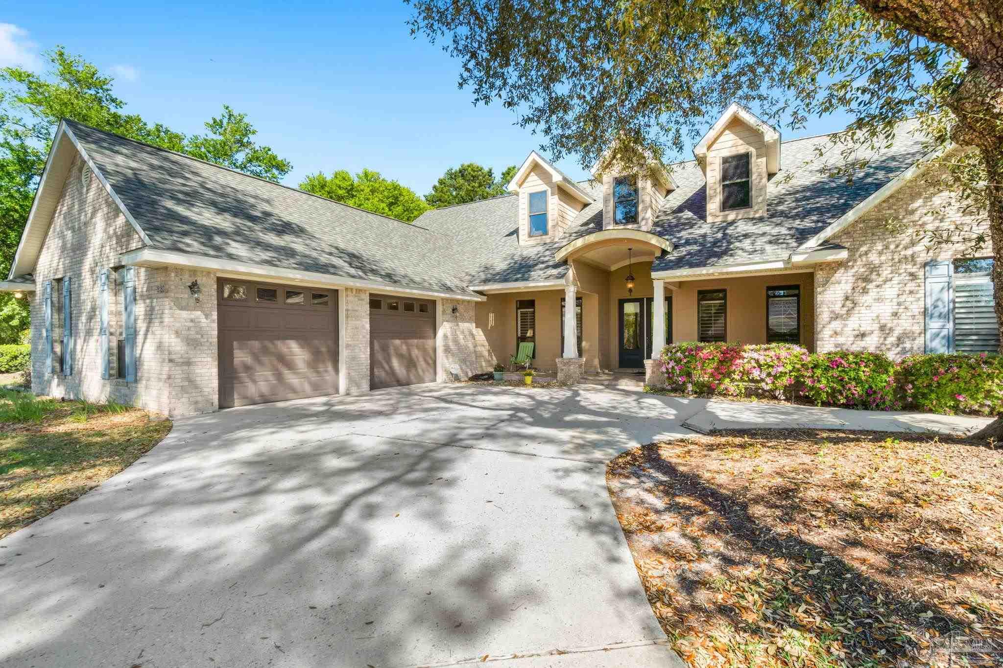 3180 Edinburgh Castle Dr