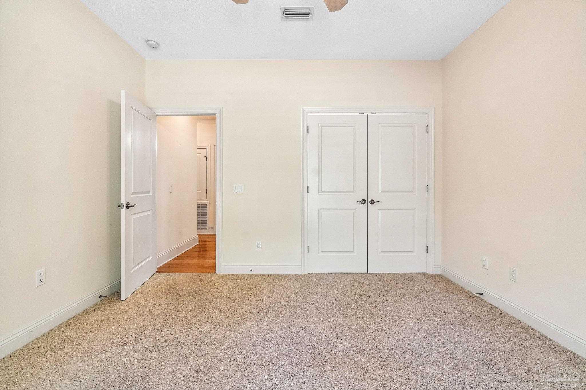 3180 Edinburgh Castle Dr