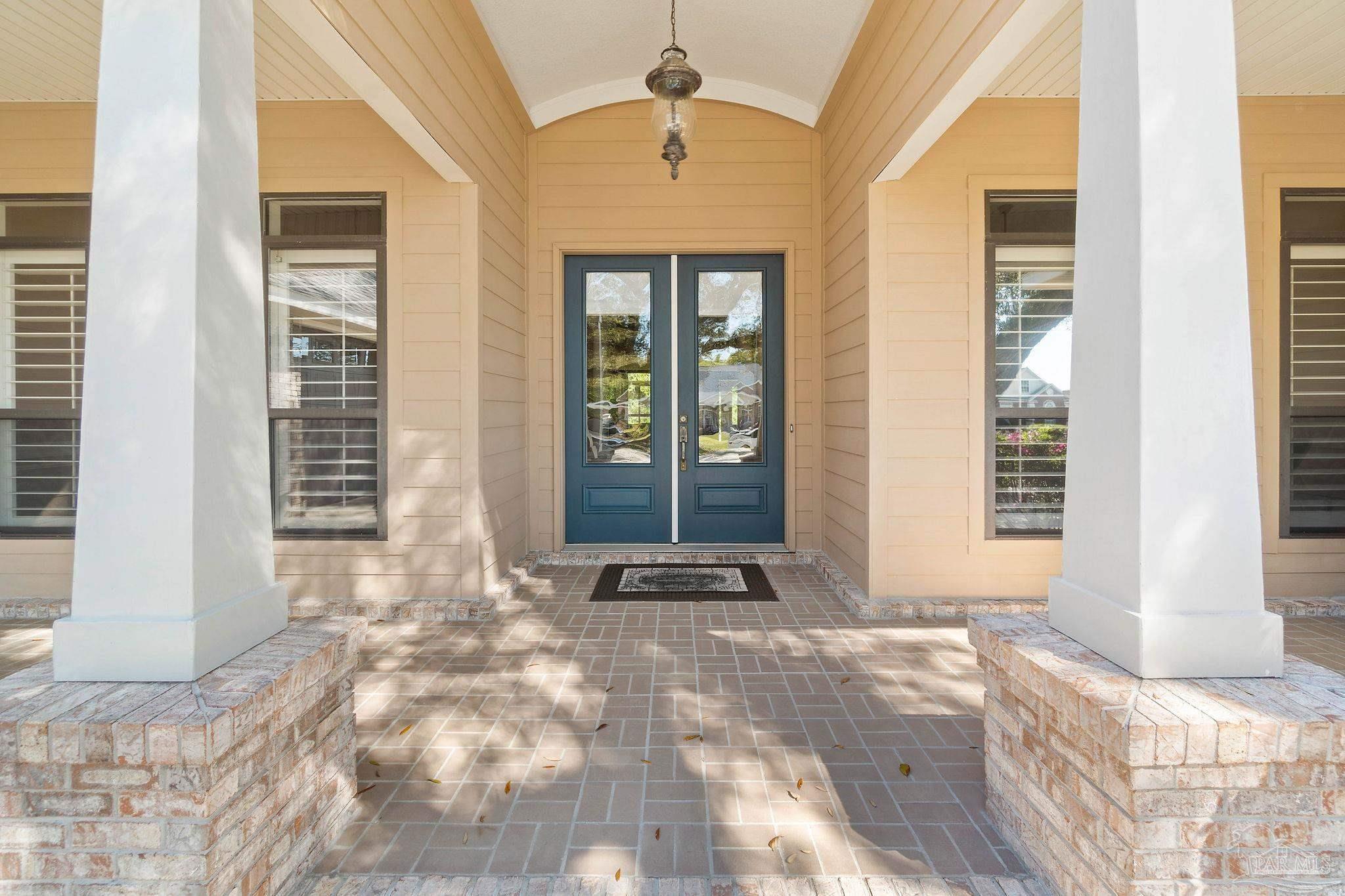 3180 Edinburgh Castle Dr