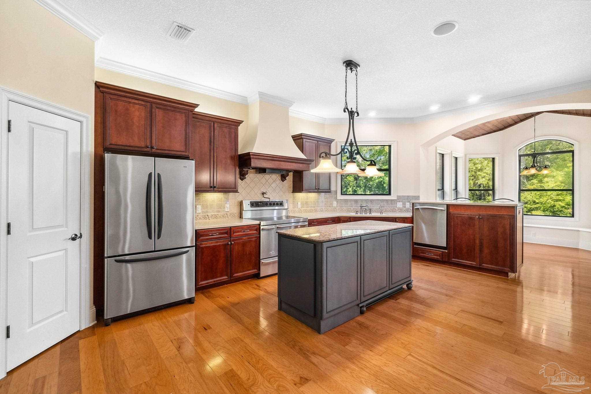 3180 Edinburgh Castle Dr