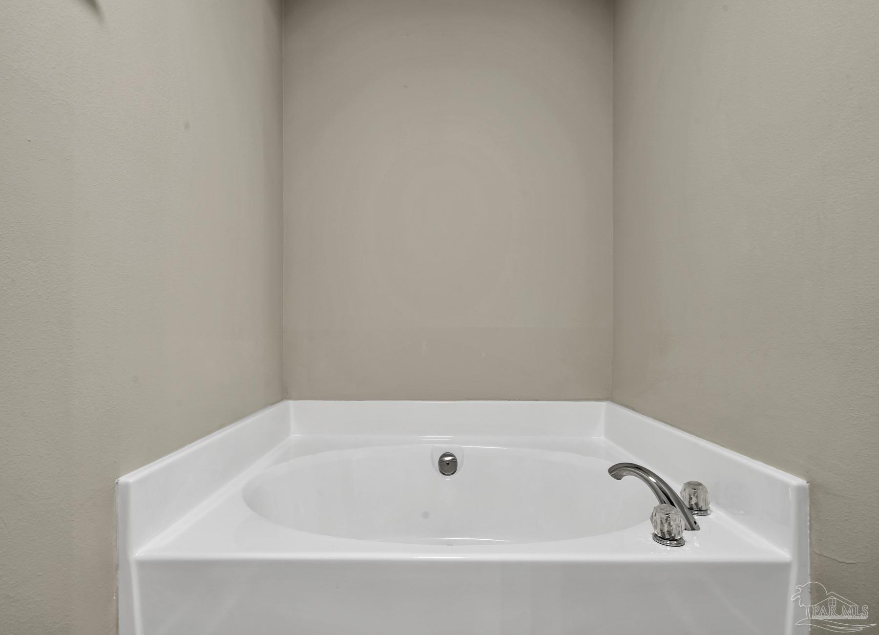 1461 Tiger Lake Dr