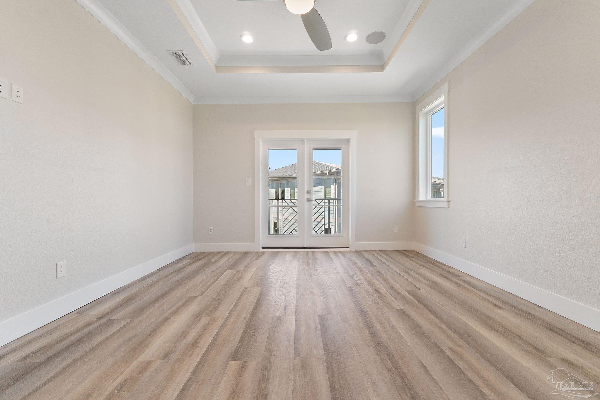 225 English Cove Ct
