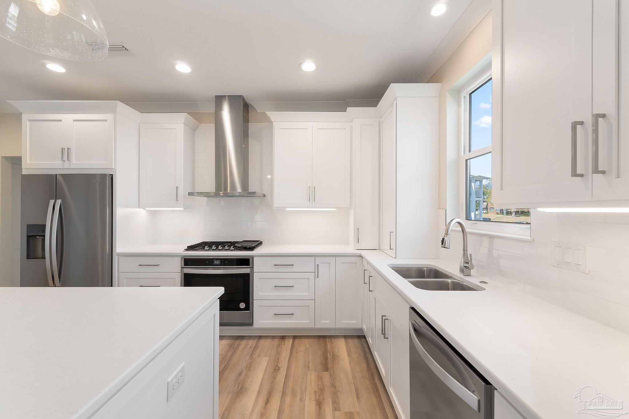 225 English Cove Ct