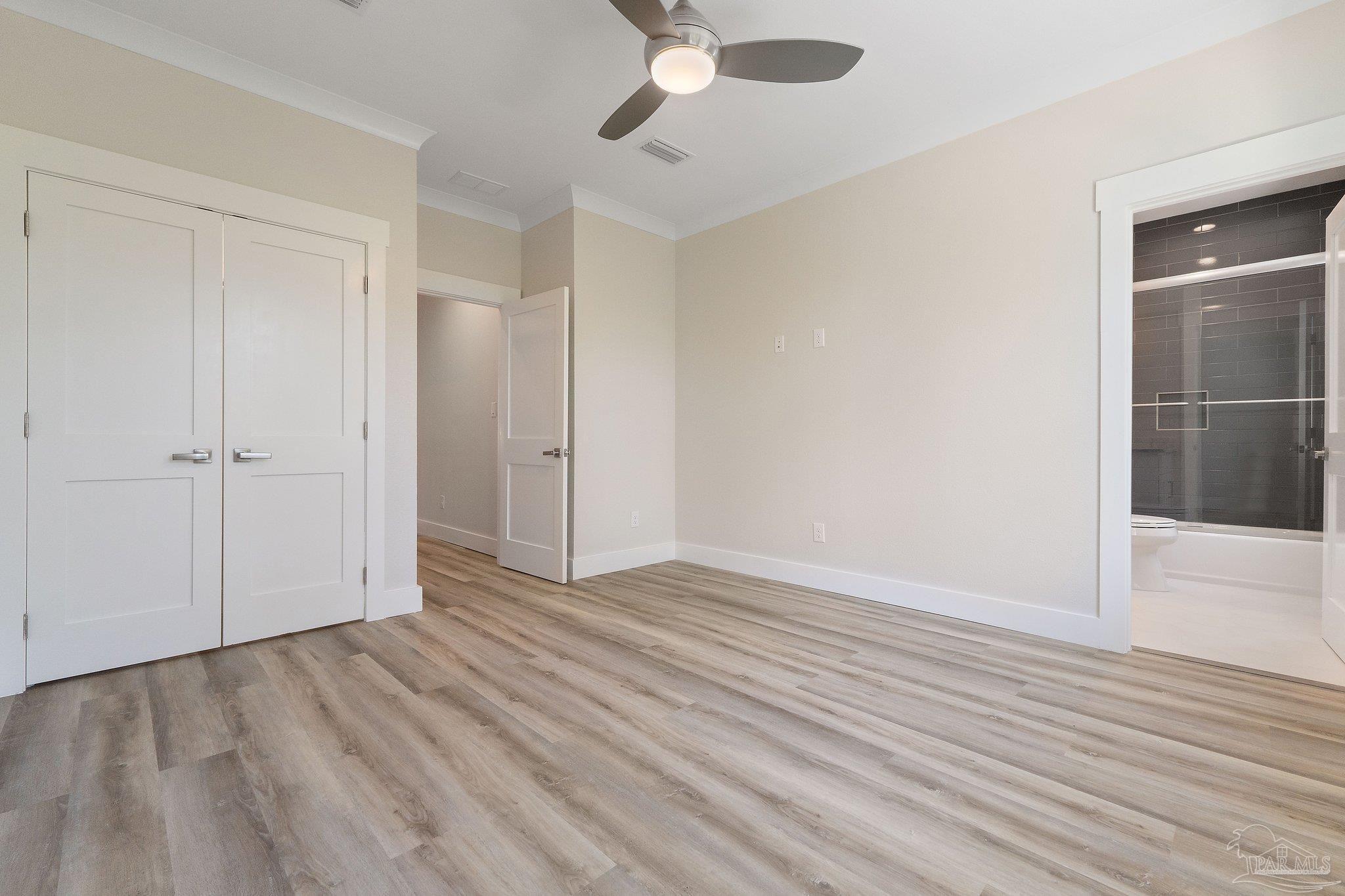 225 English Cove Ct