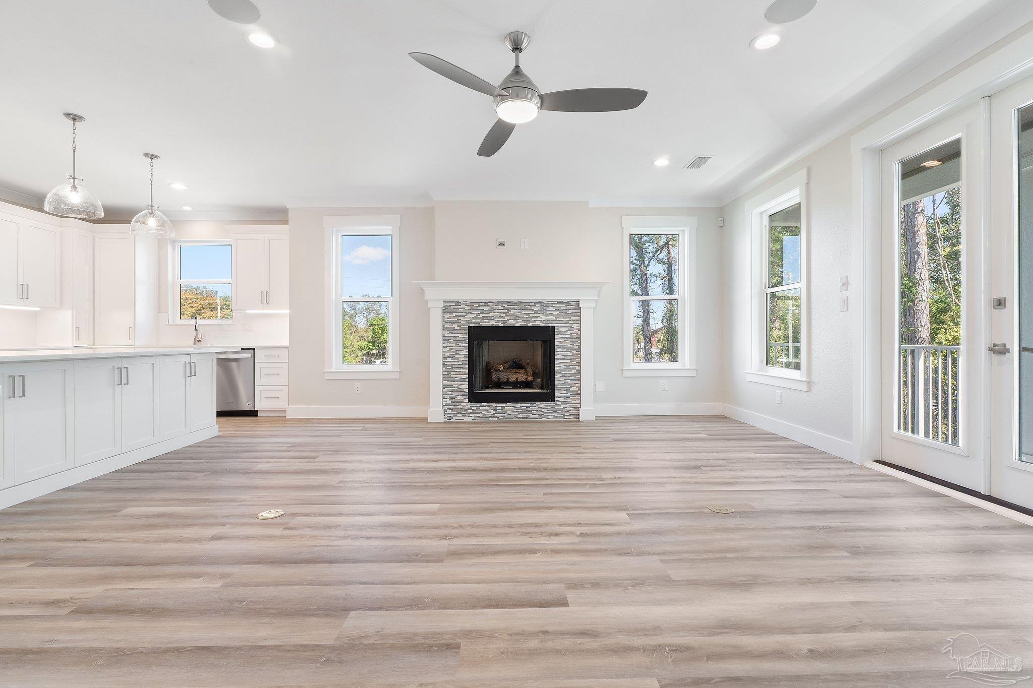 225 English Cove Ct