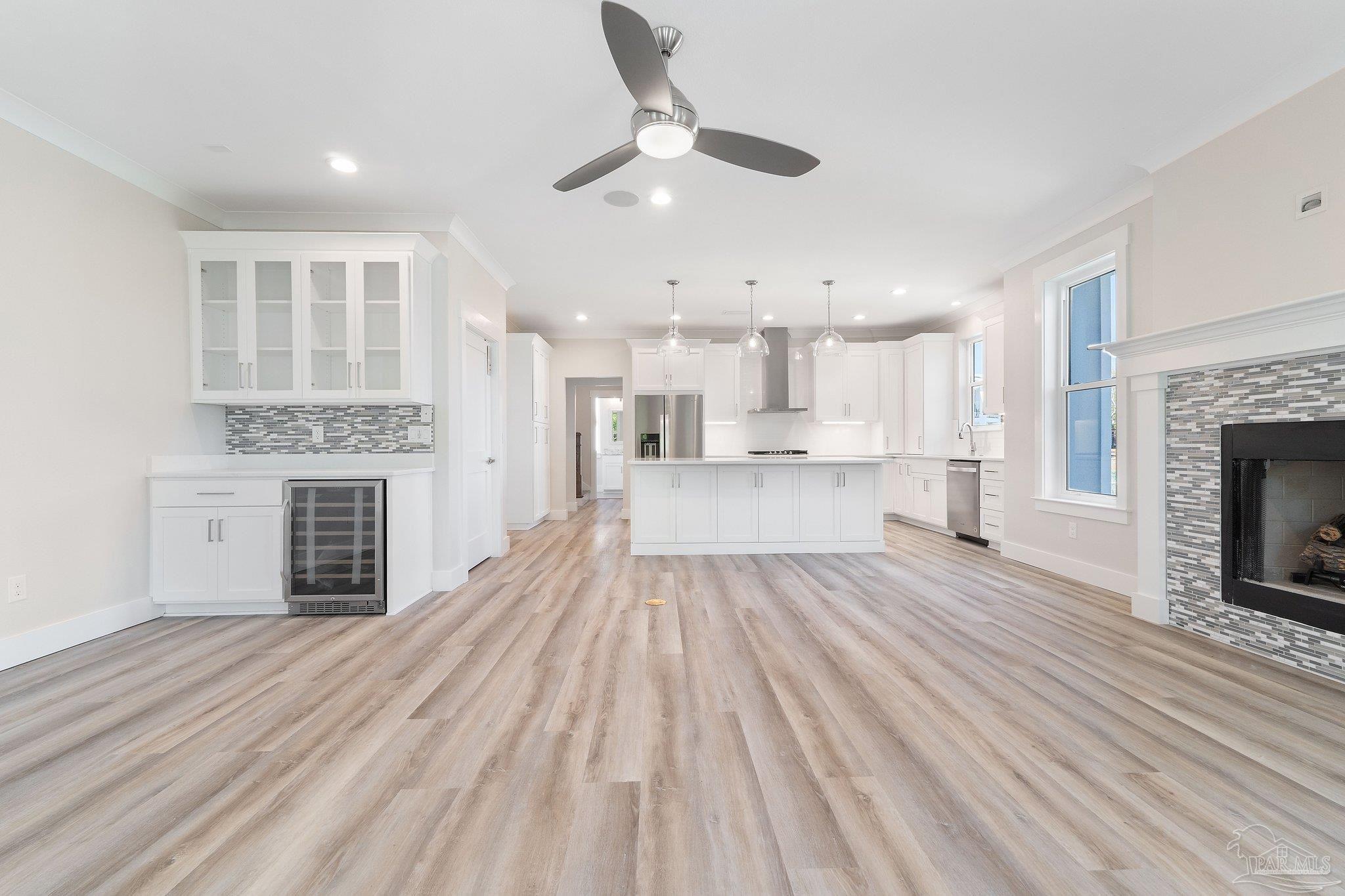 225 English Cove Ct