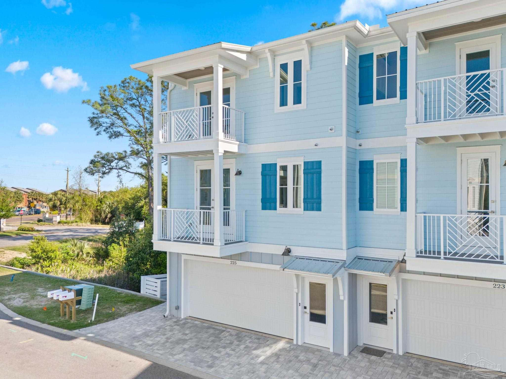 225 English Cove Ct
