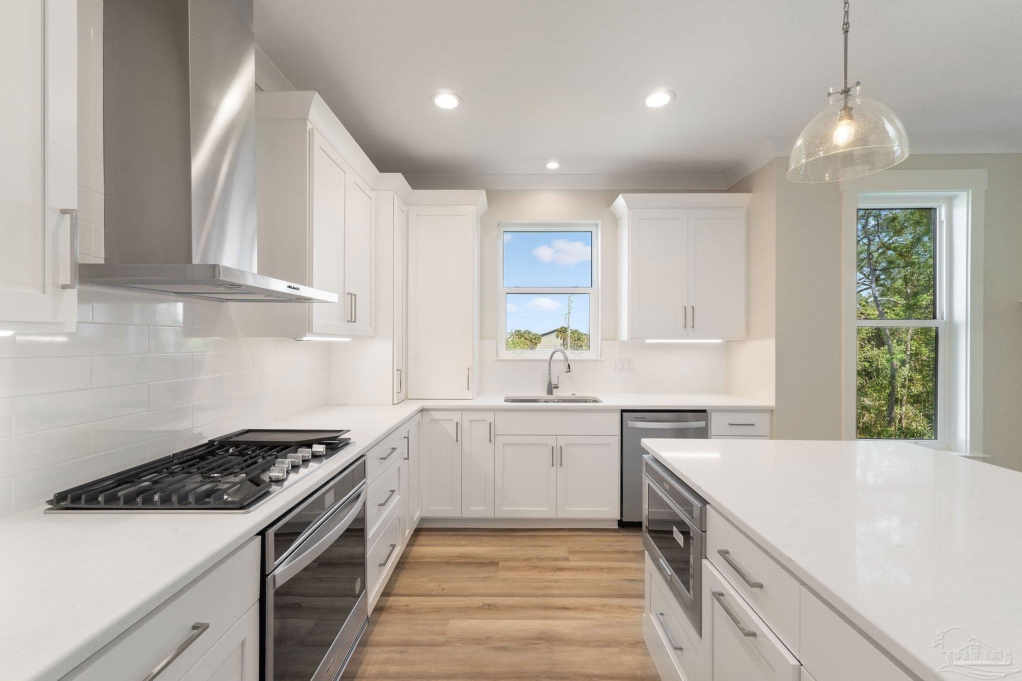 225 English Cove Ct