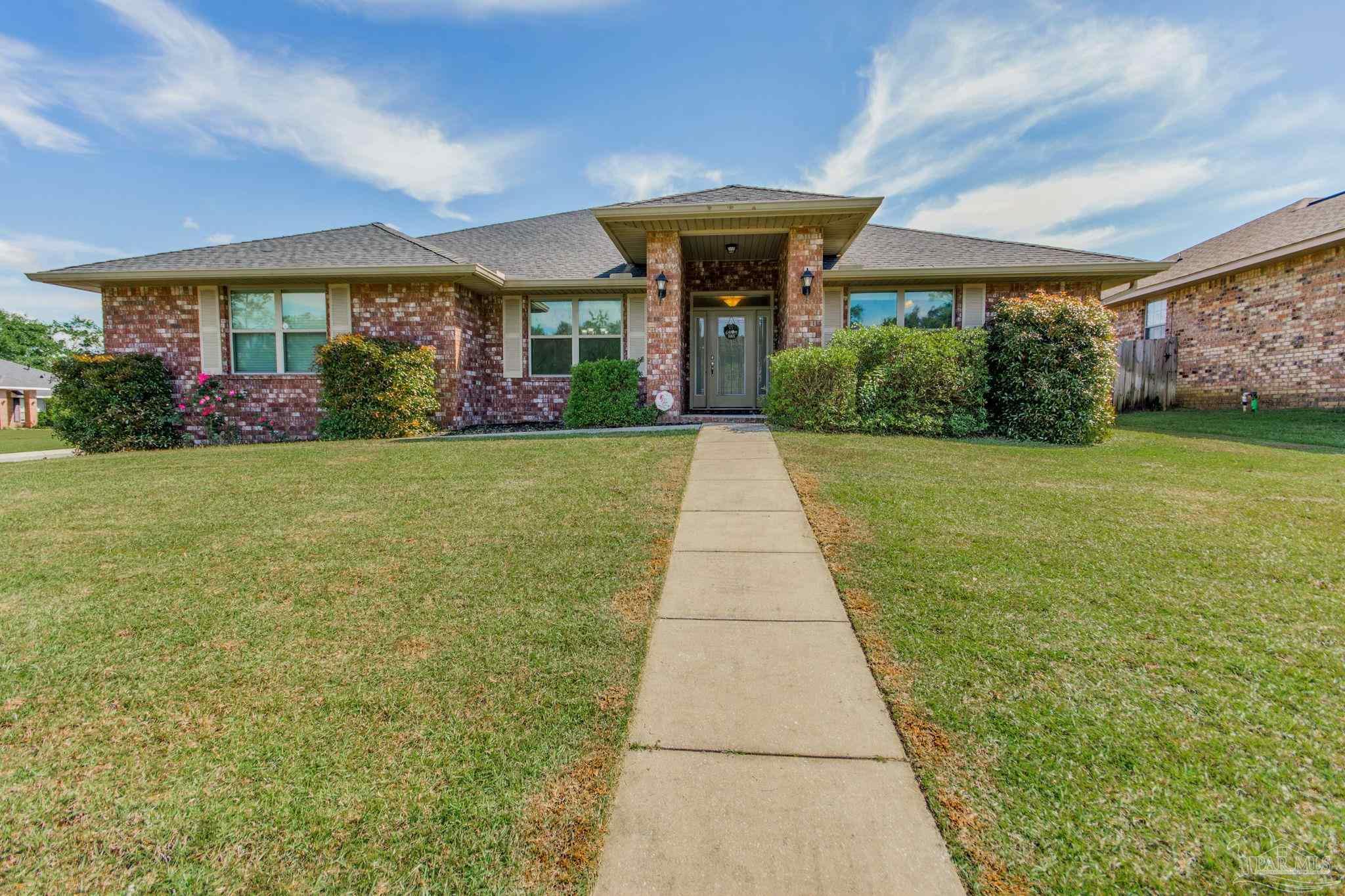 732 Mohegan Cir