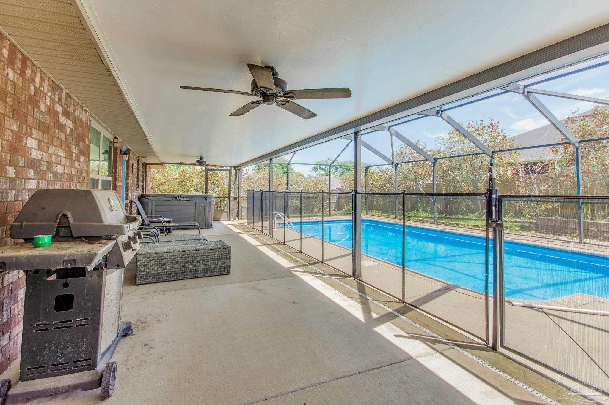 732 Mohegan Cir