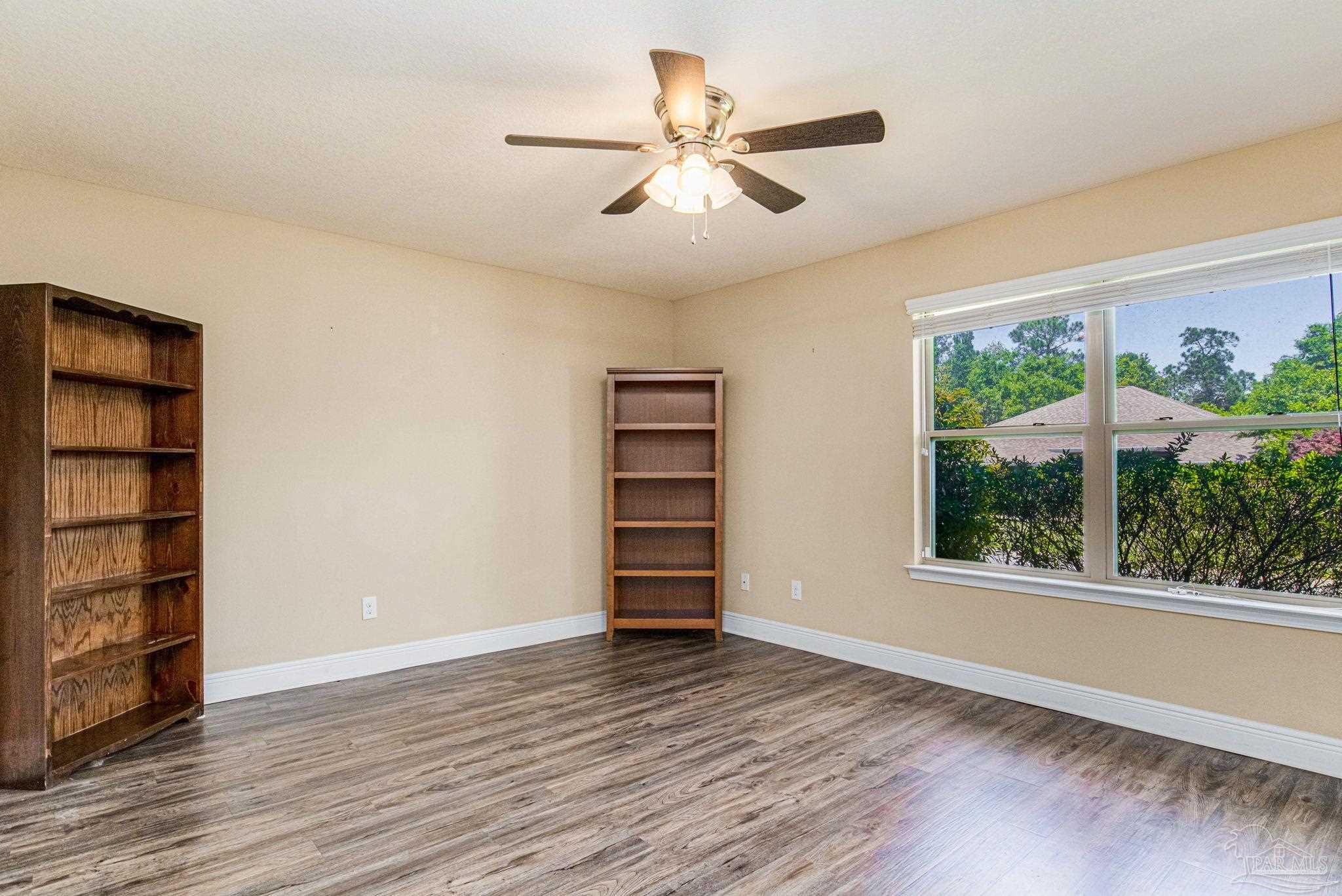 732 Mohegan Cir