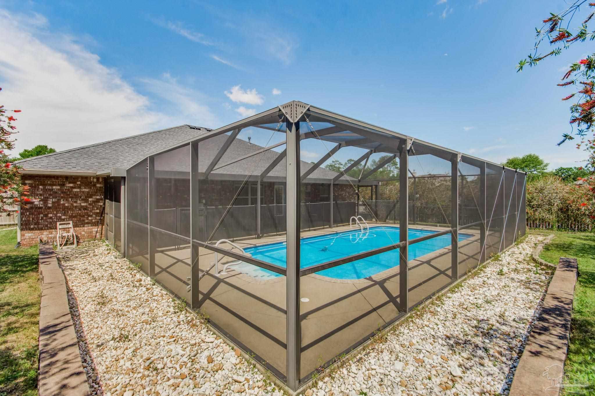 732 Mohegan Cir