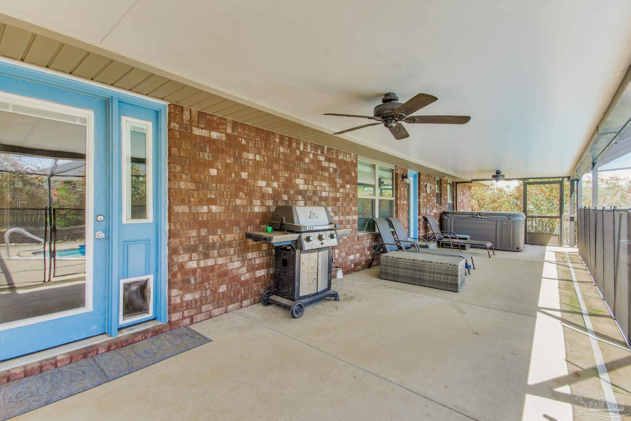 732 Mohegan Cir