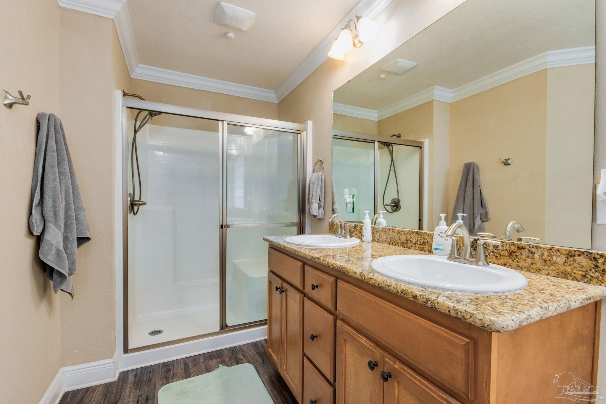 732 Mohegan Cir