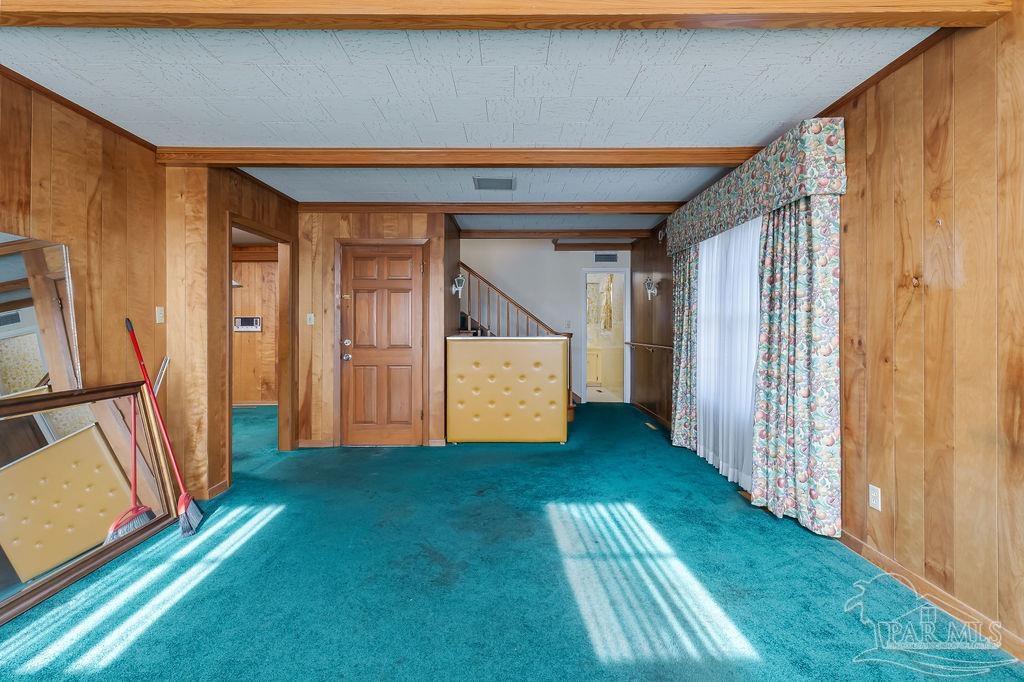 1250 Driftwood Dr