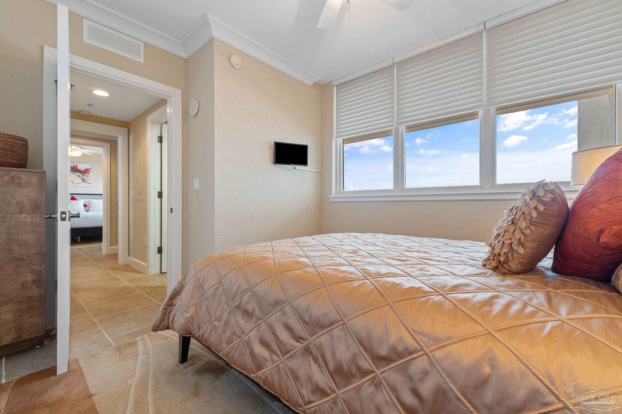 18 Via Deluna Dr # 1402