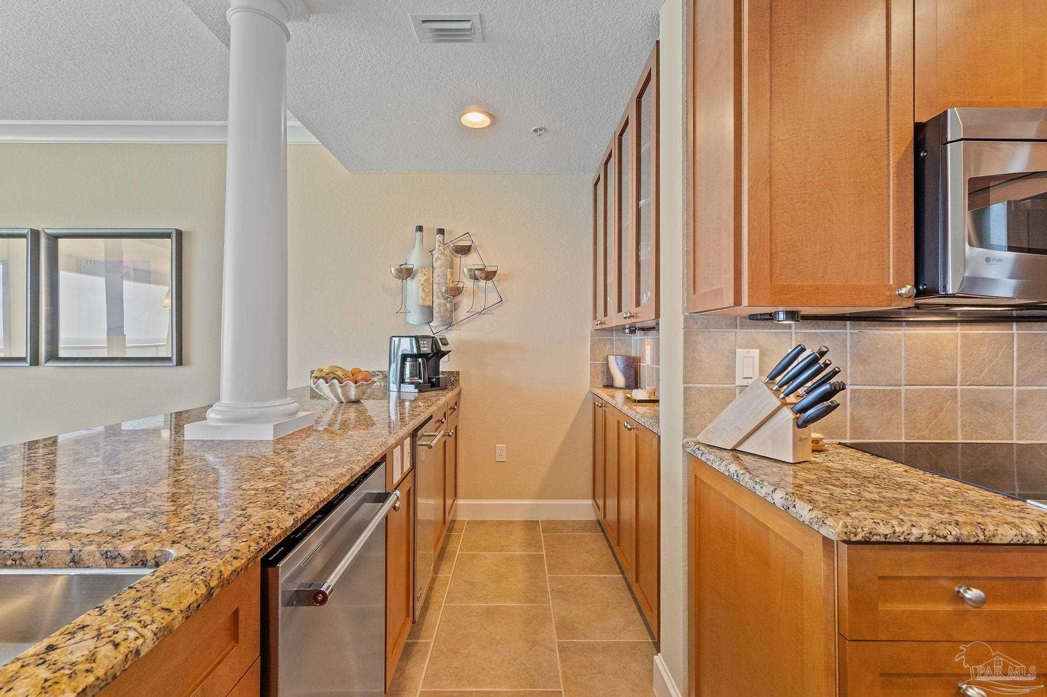 18 Via Deluna Dr # 1402