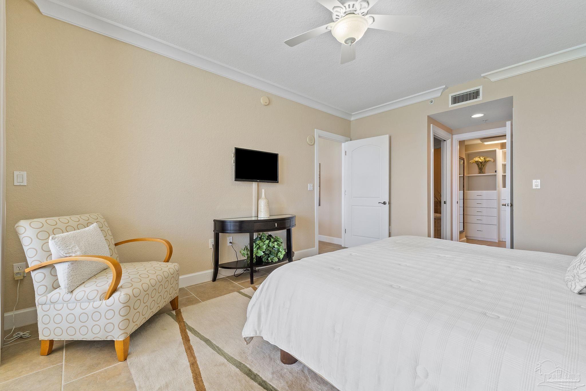 18 Via Deluna Dr # 1402