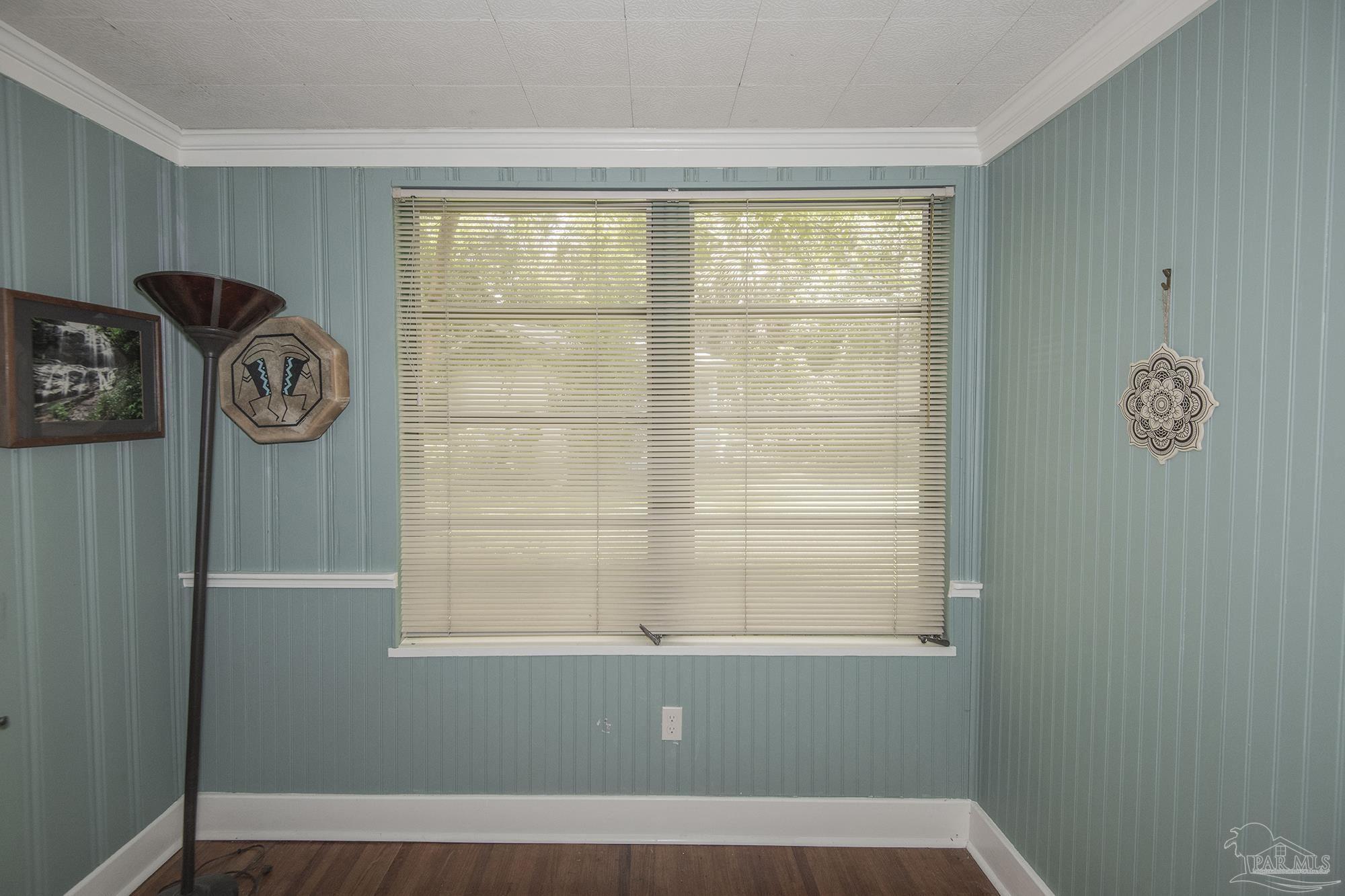 1616 W Gregory