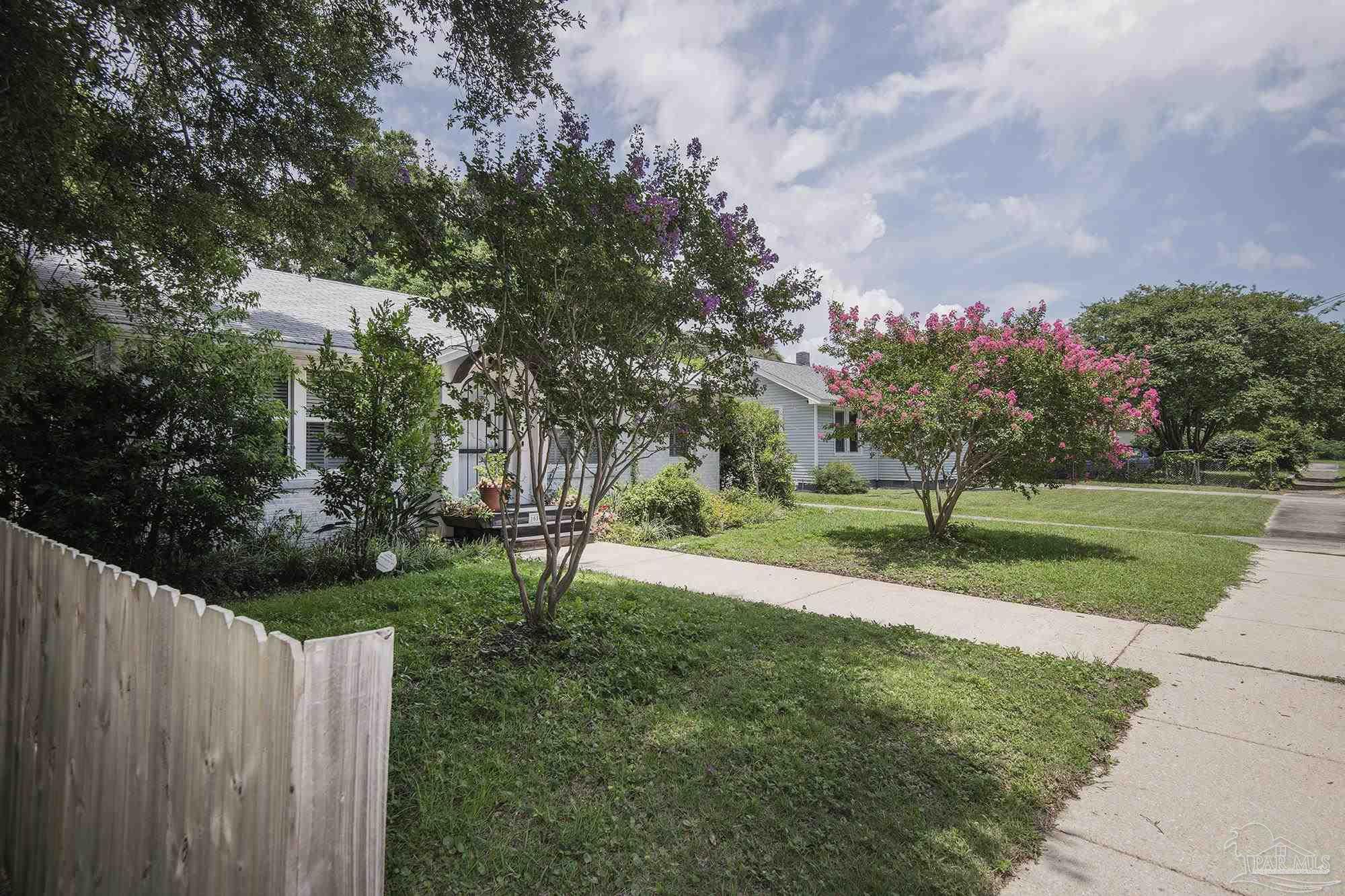 1616 W Gregory