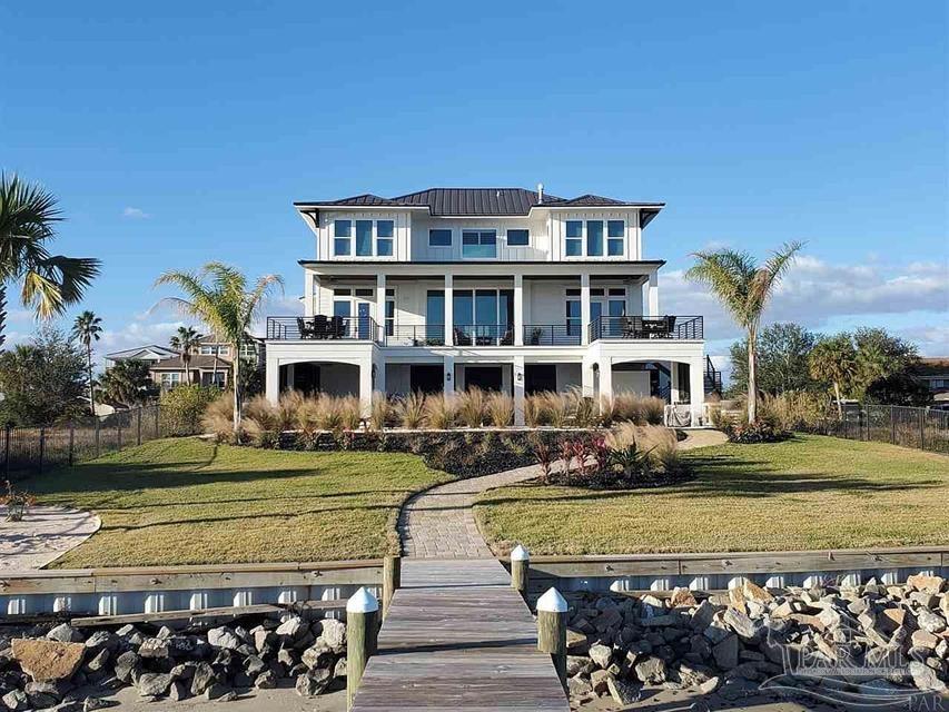 1094 Seabreeze Ln