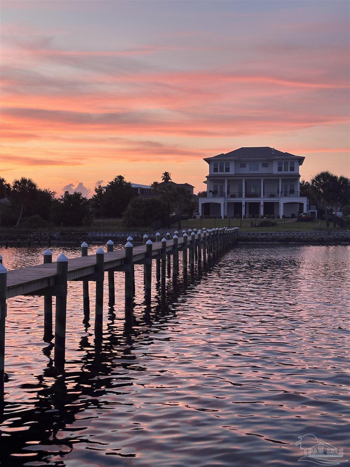 1094 Seabreeze Ln
