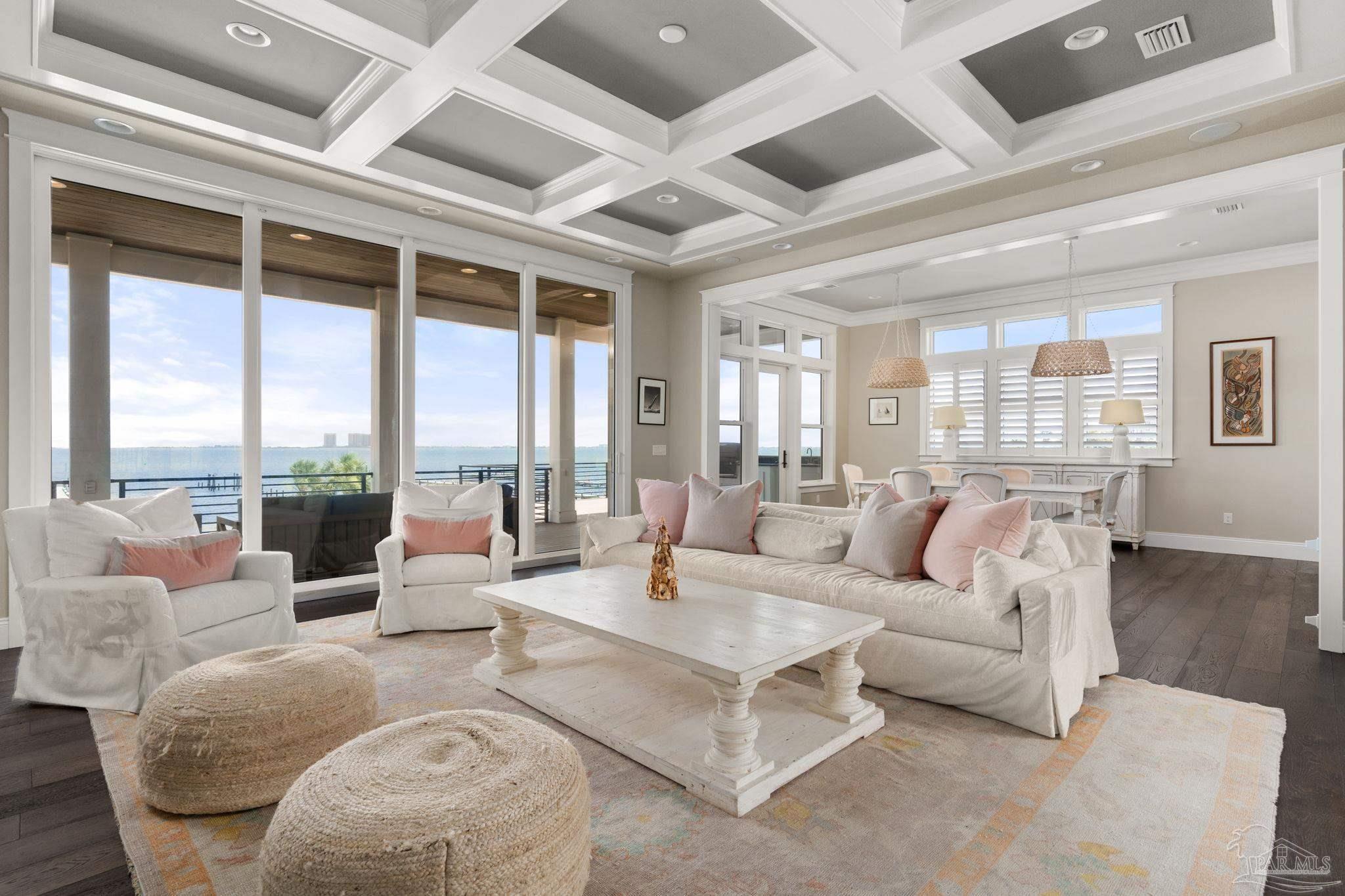 1094 Seabreeze Ln
