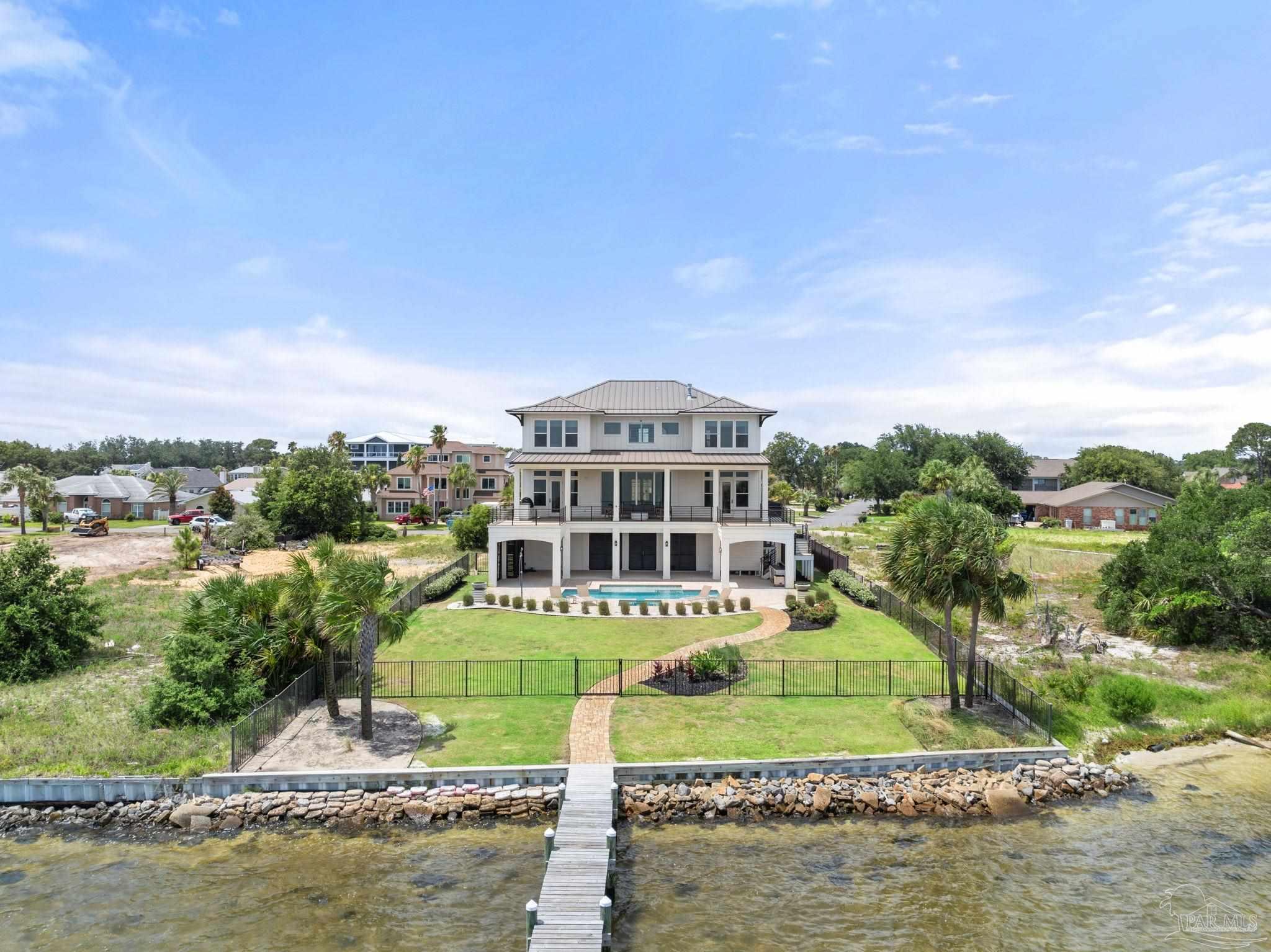 1094 Seabreeze Ln