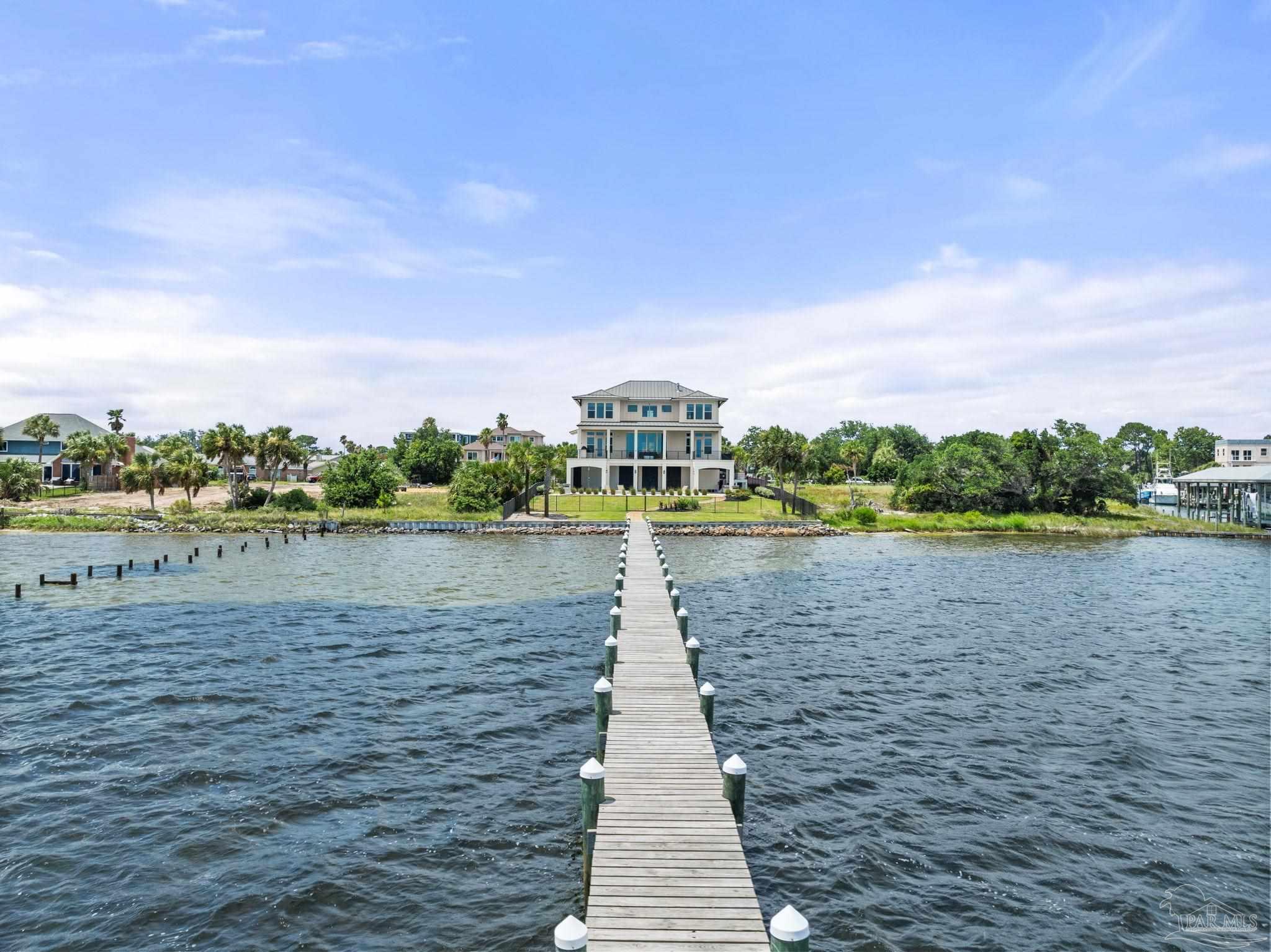 1094 Seabreeze Ln