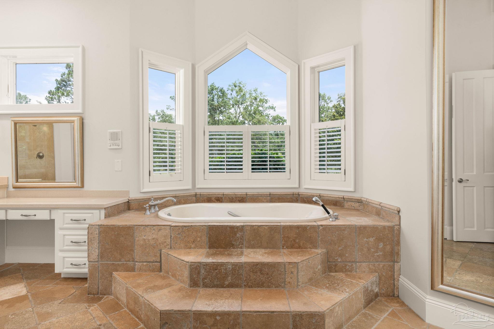 2600 Barrineau Park Rd