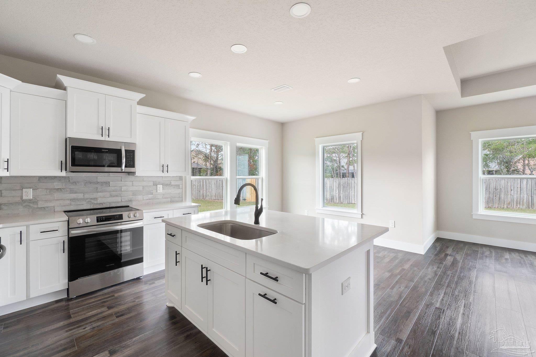 4366 Carol Ct