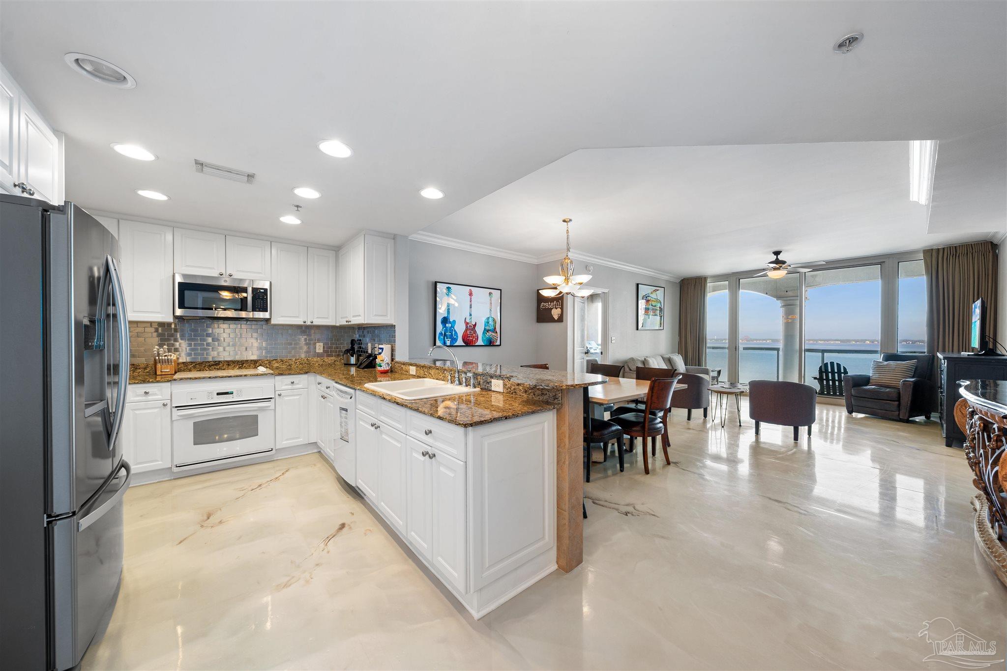 5 Portofino Dr # 1106
