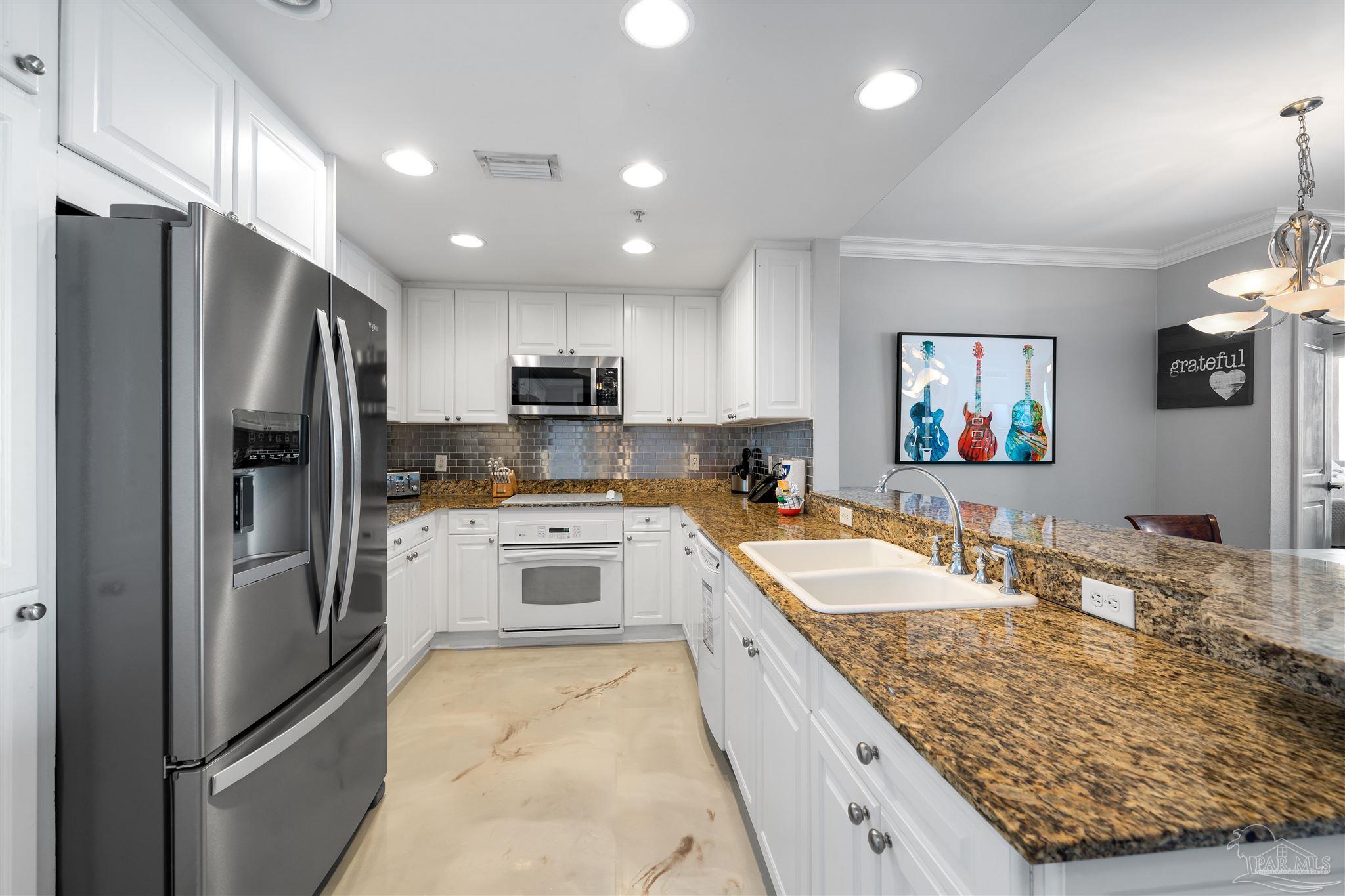 5 Portofino Dr # 1106