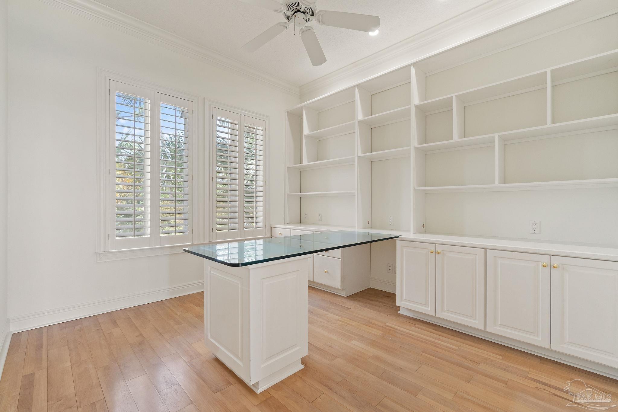 1327 Soundview Trl