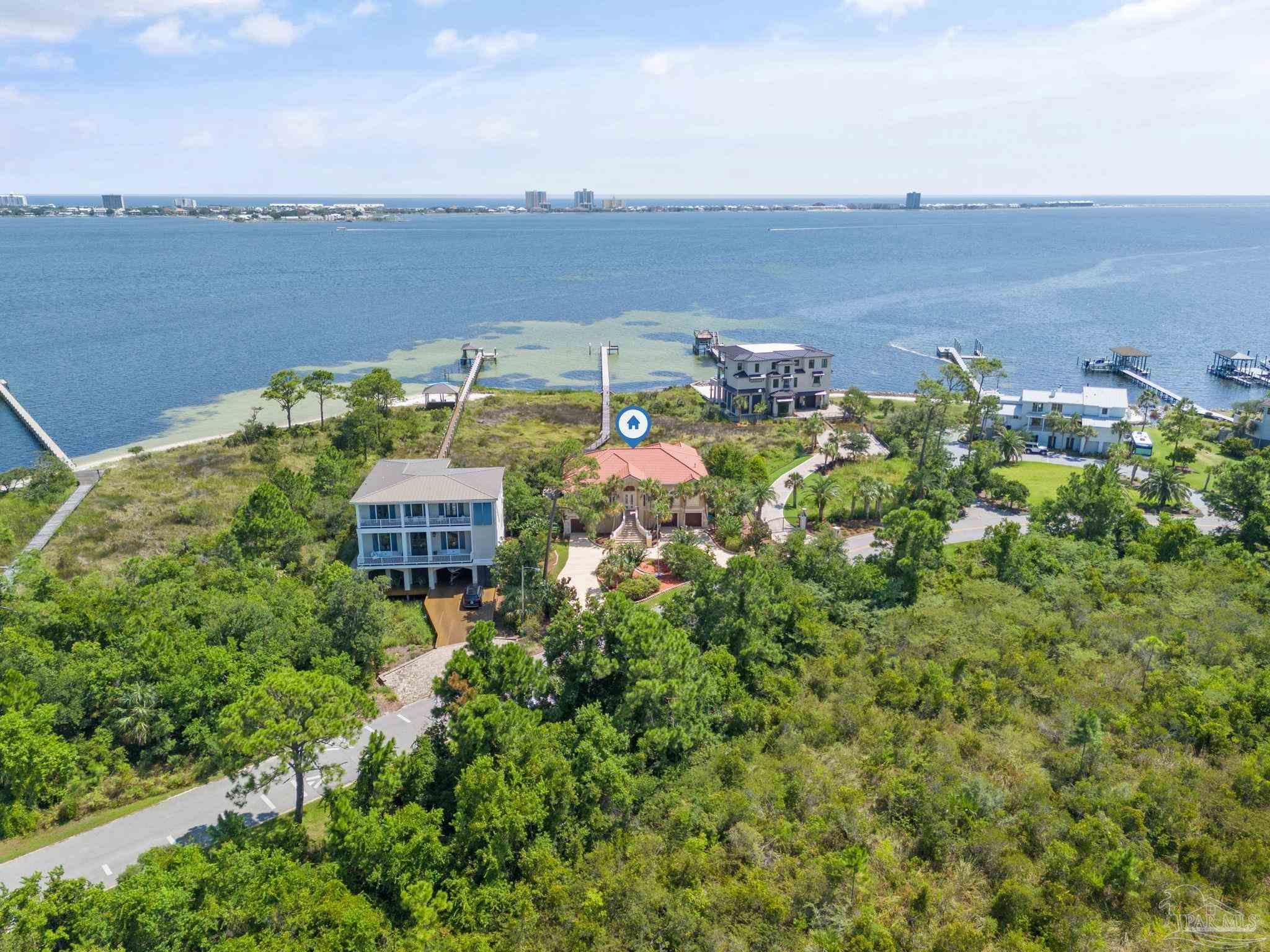 1327 Soundview Trl