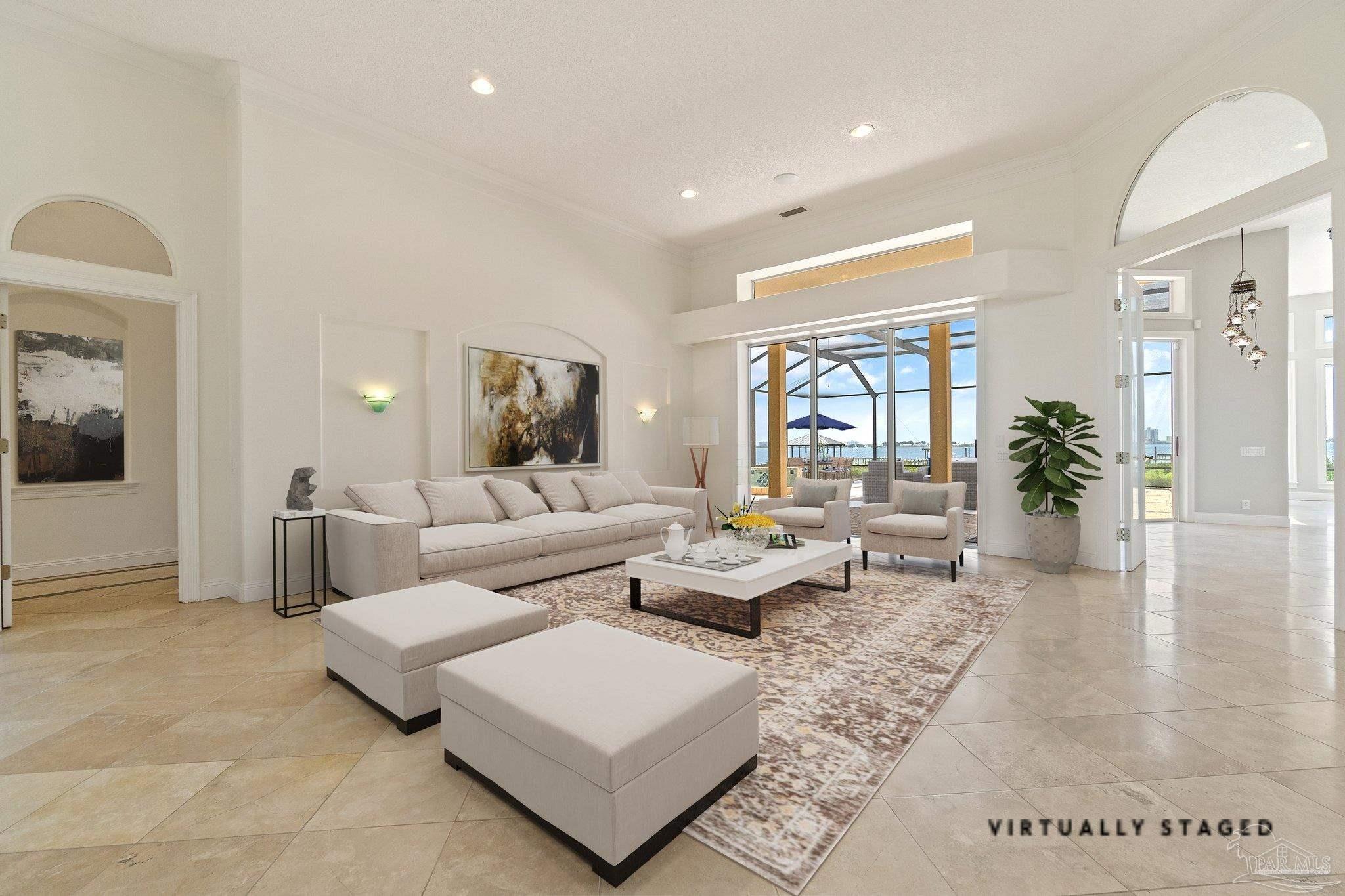 1327 Soundview Trl