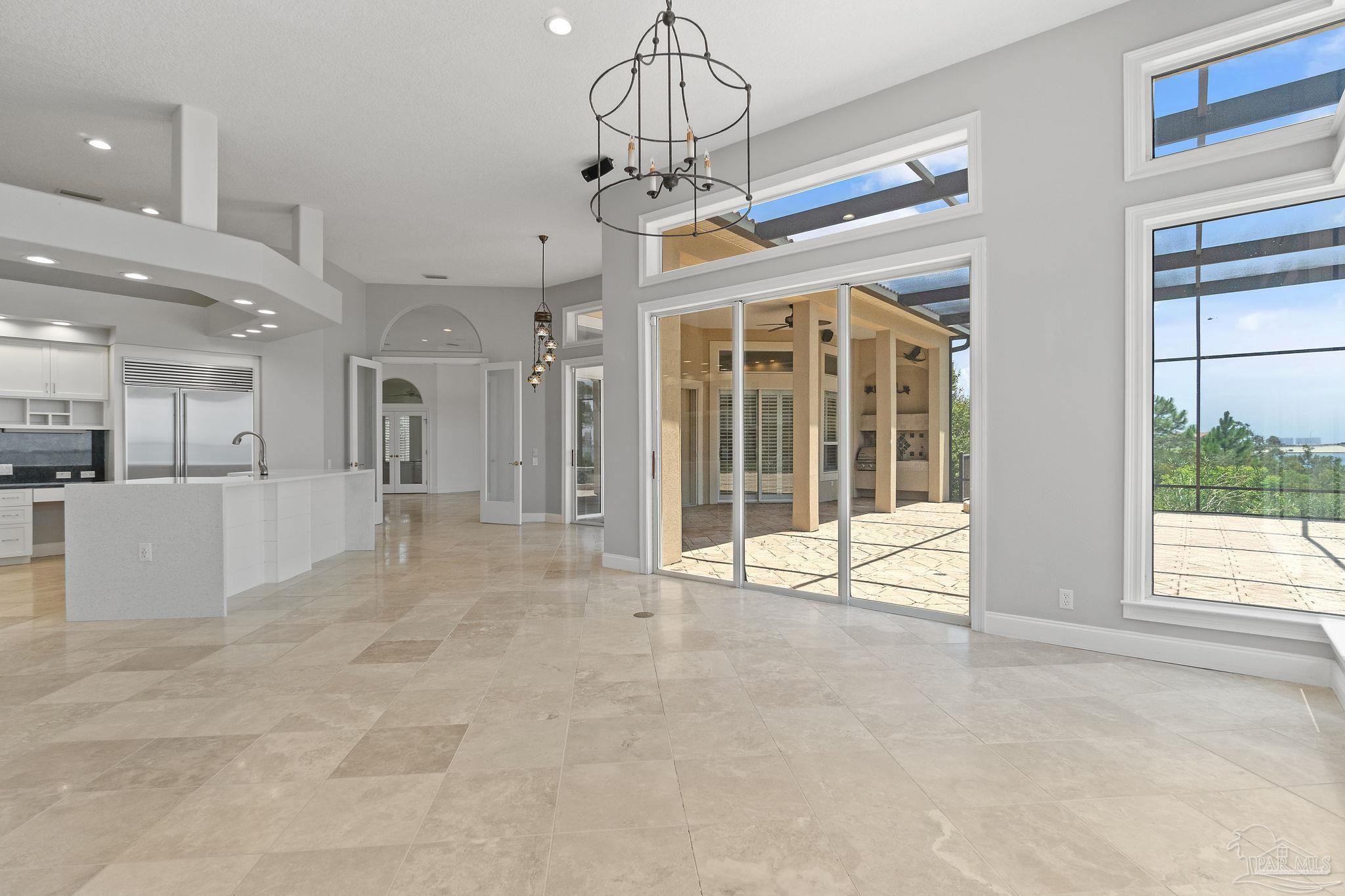 1327 Soundview Trl