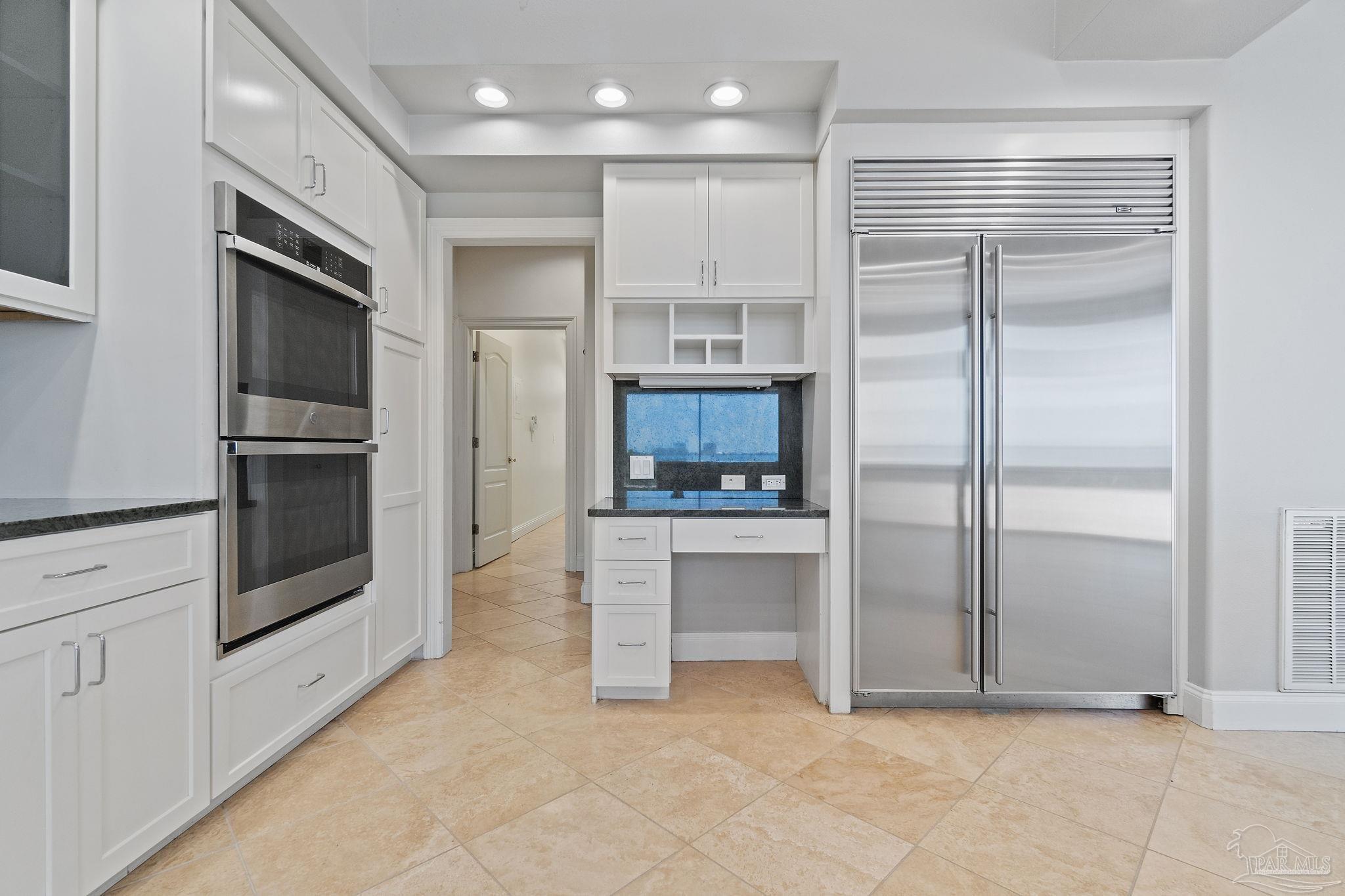1327 Soundview Trl